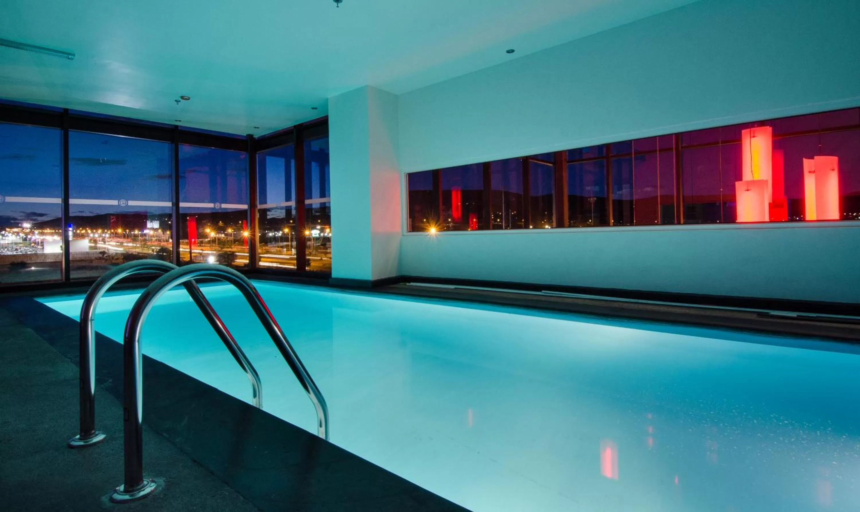 Swimming pool in Ramada Encore by Wyndham Aguascalientes