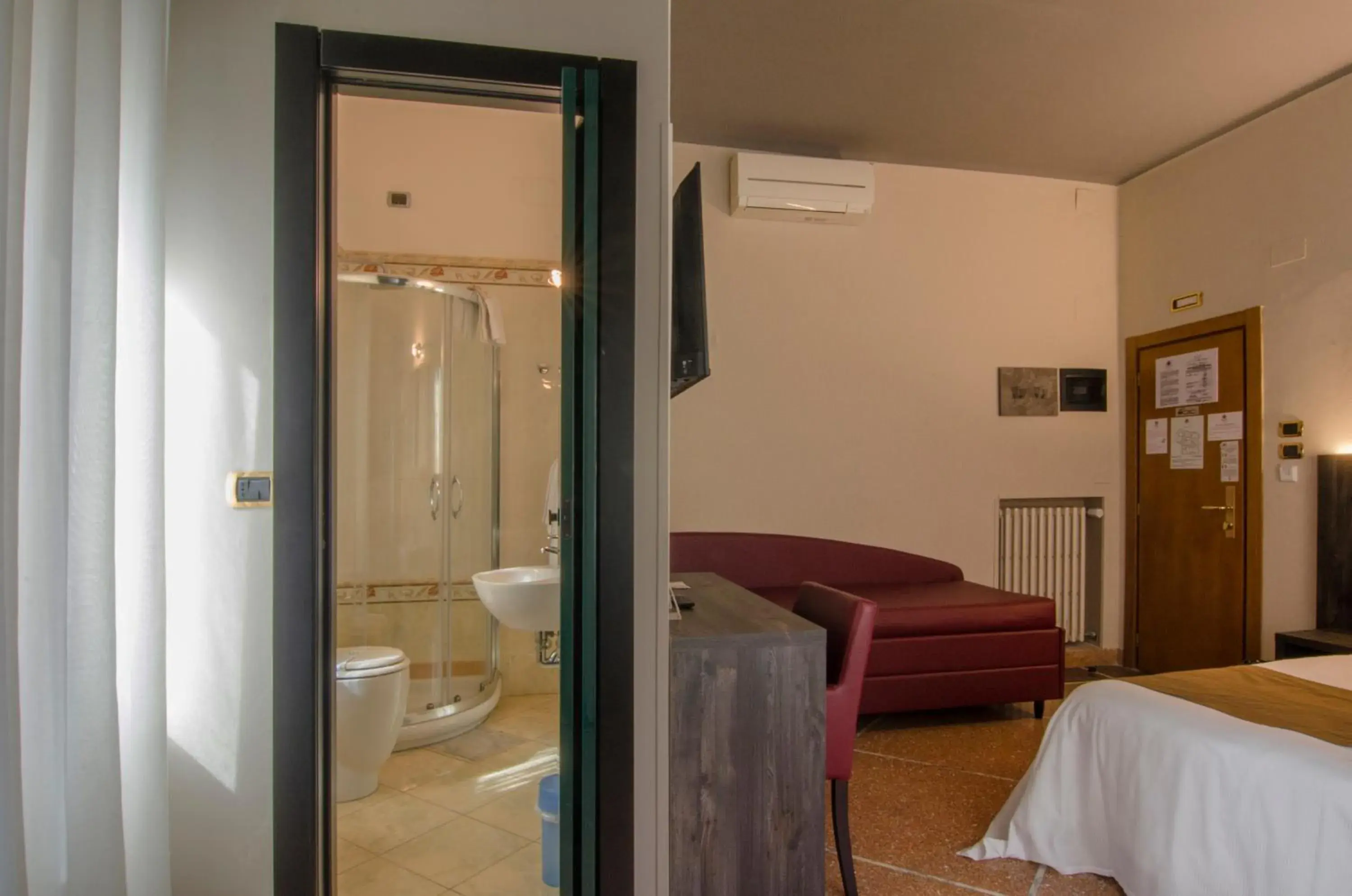 Bathroom in Hotel Maria