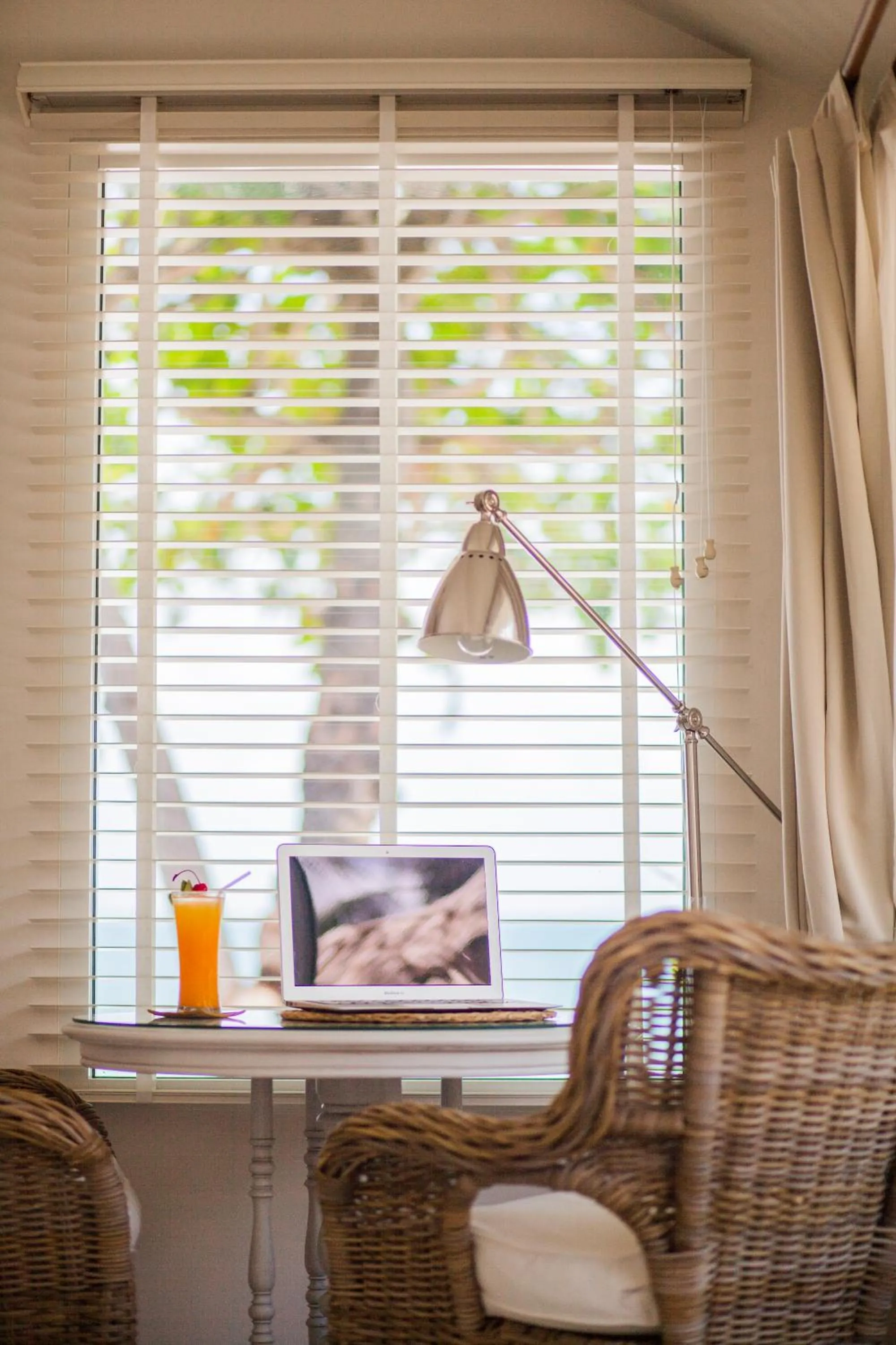 Seating area in King's Garden Resort - SHA Plus