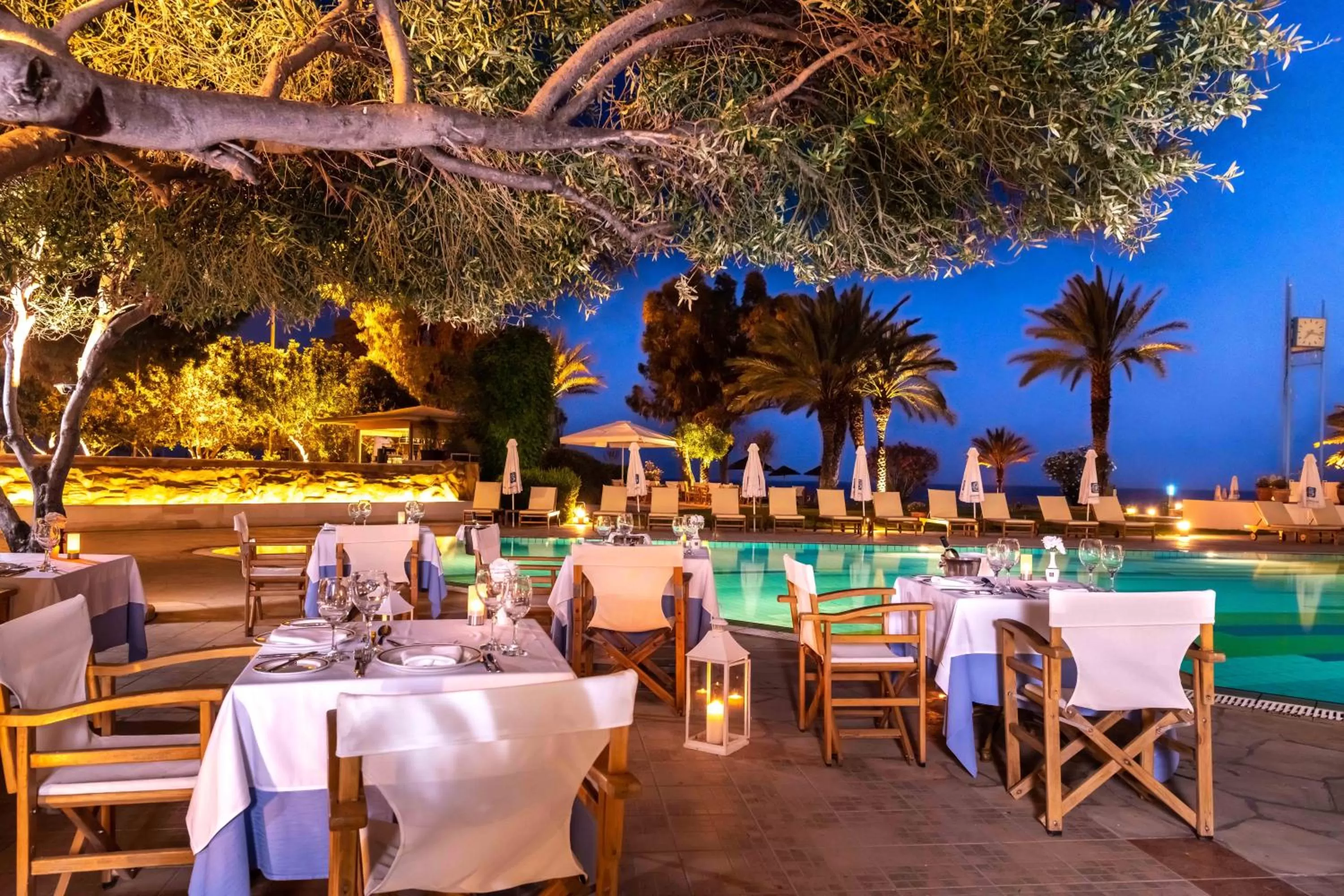 Restaurant/places to eat in Constantinou Bros Athena Royal Beach Hotel