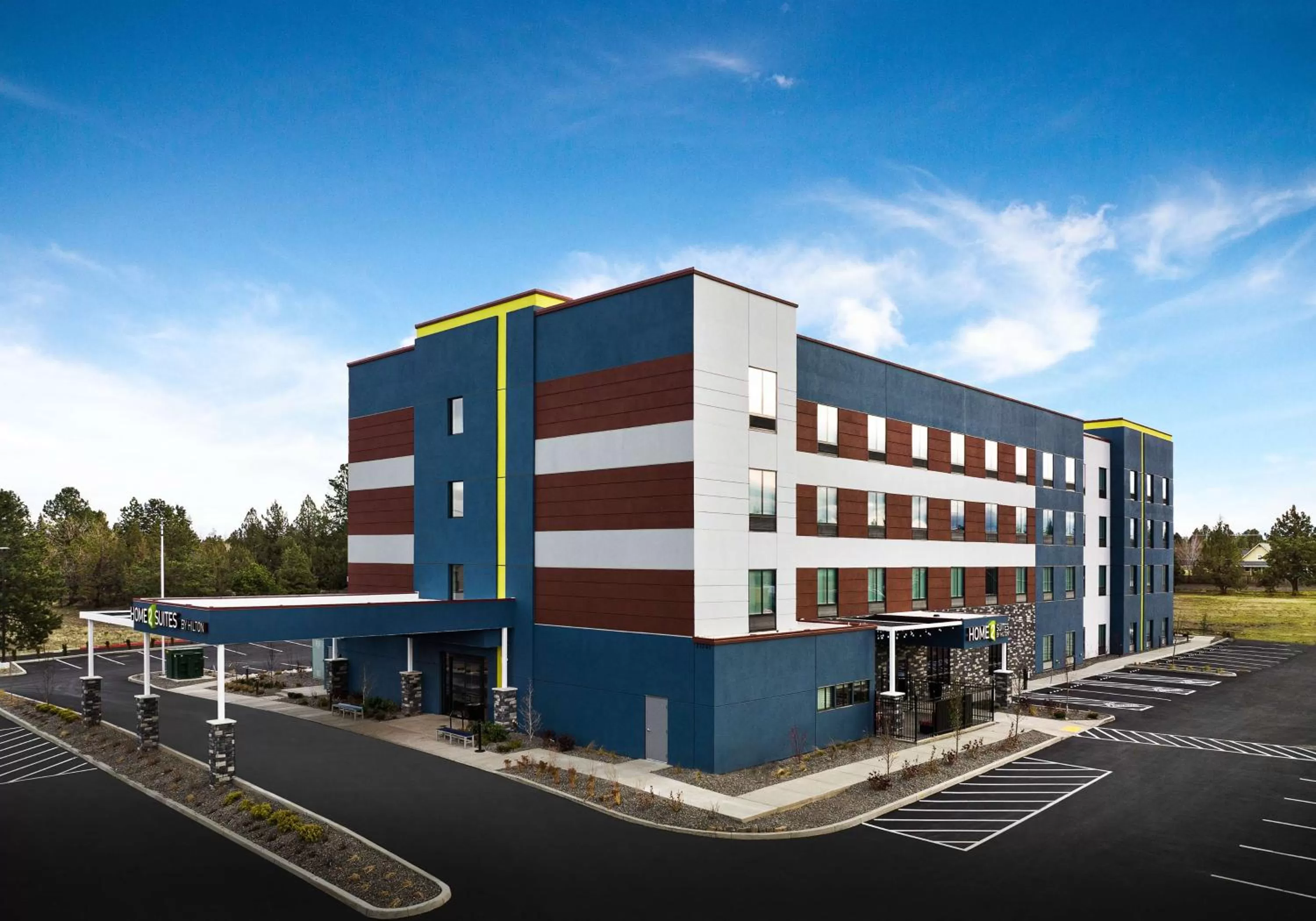 Property building in Home2 Suites By Hilton Bend, Or