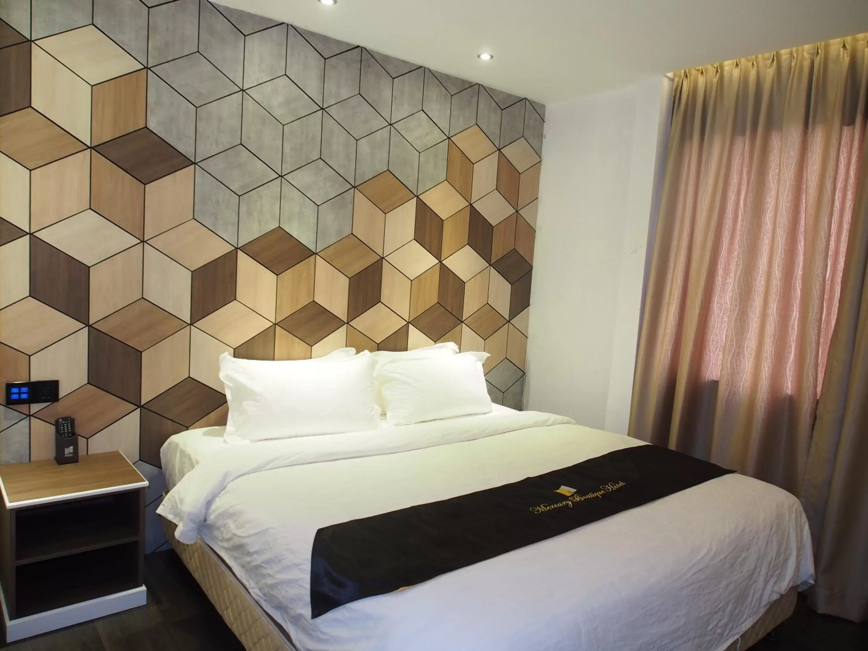 Bedroom, Bed in Mercury Boutique Hotel Bedroom, Bed in Mercury Boutique Hotel