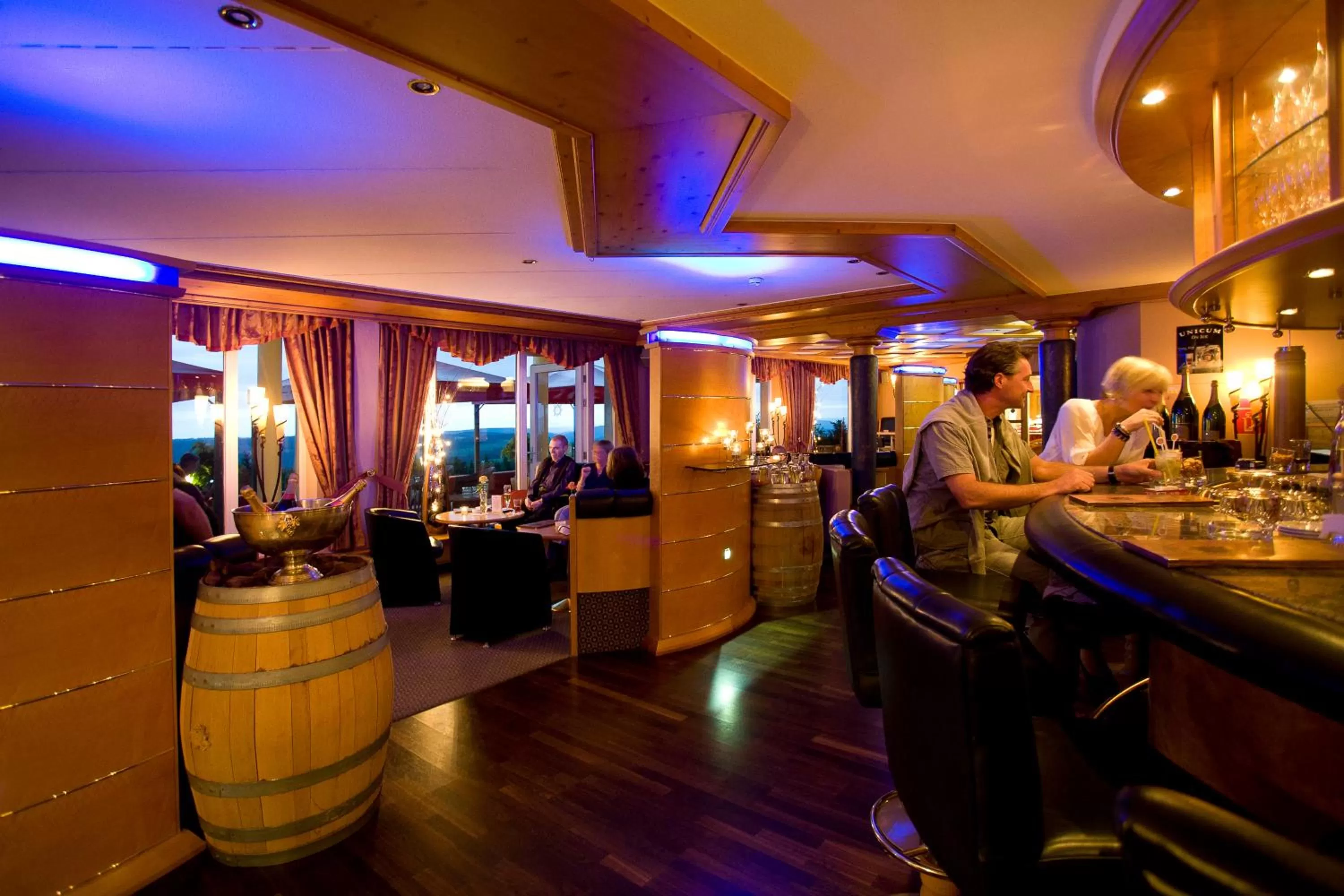 Lounge or bar in Wellness-& Nationalpark Hotel Schliffkopf, BWSC