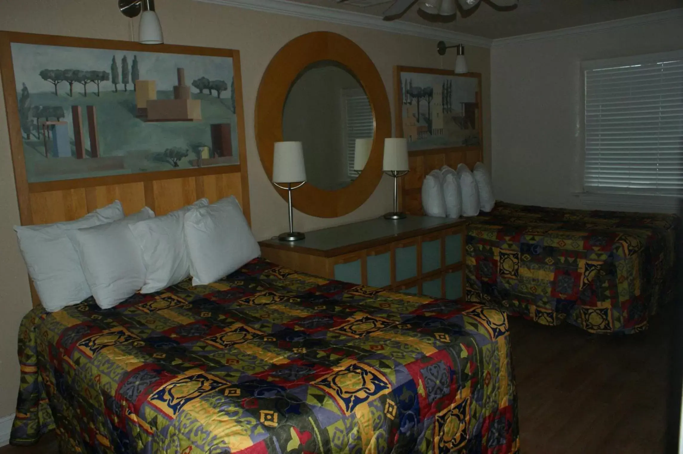 Bed in Sea Vista Motel