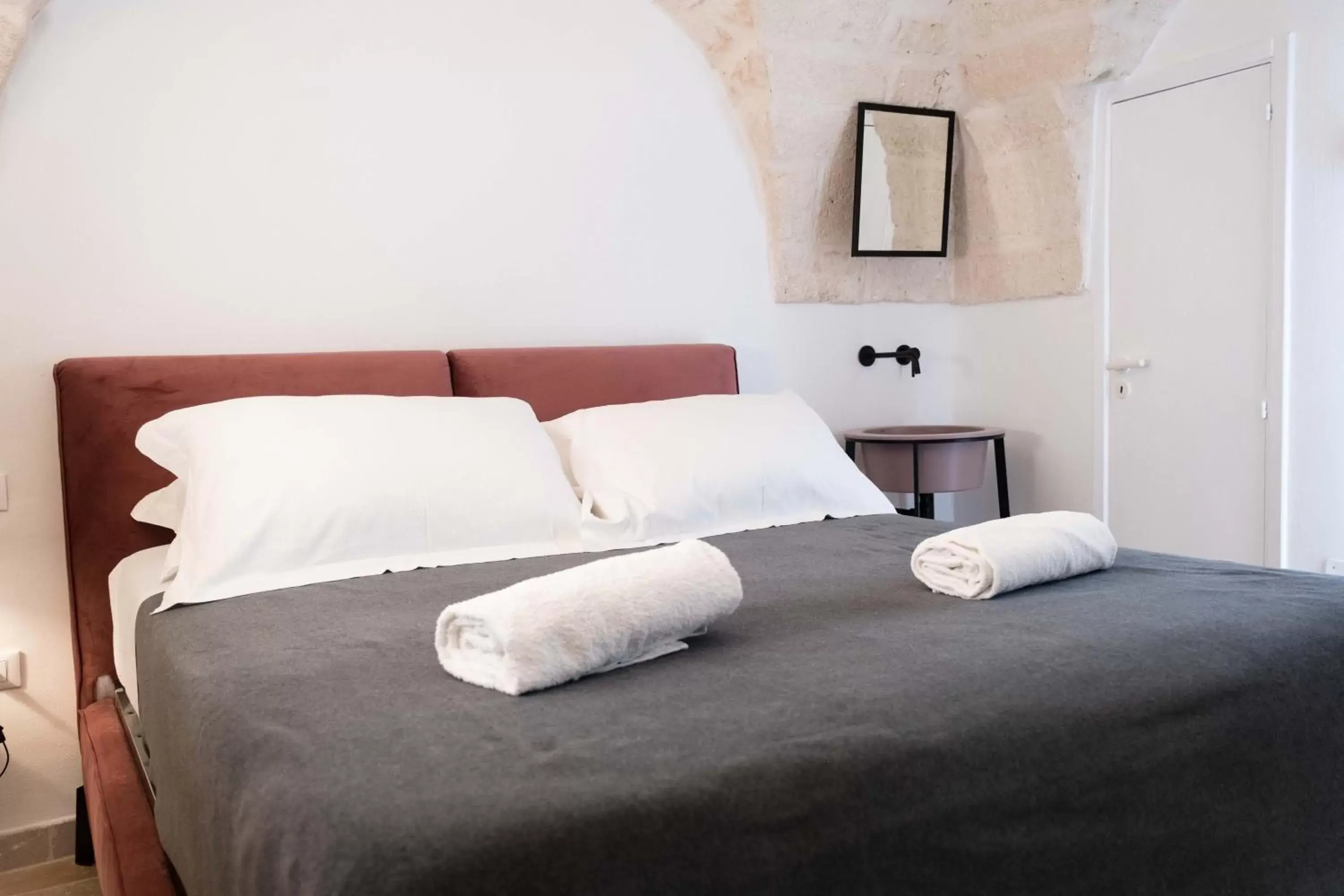 Bed in Dama Bianca Boutique Hotel Ostuni