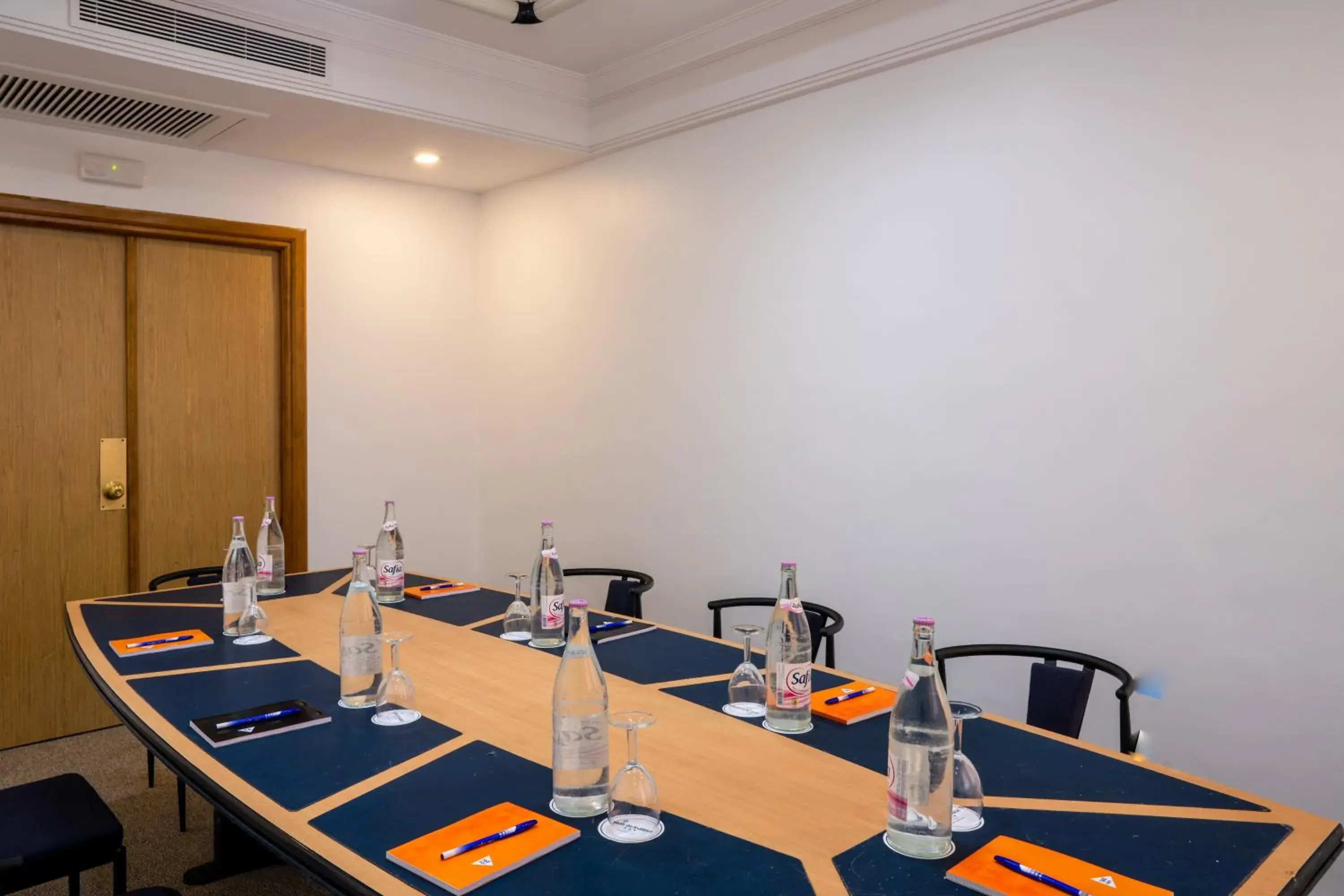 Meeting/conference room in Yadis Ibn Khaldoun Hotel