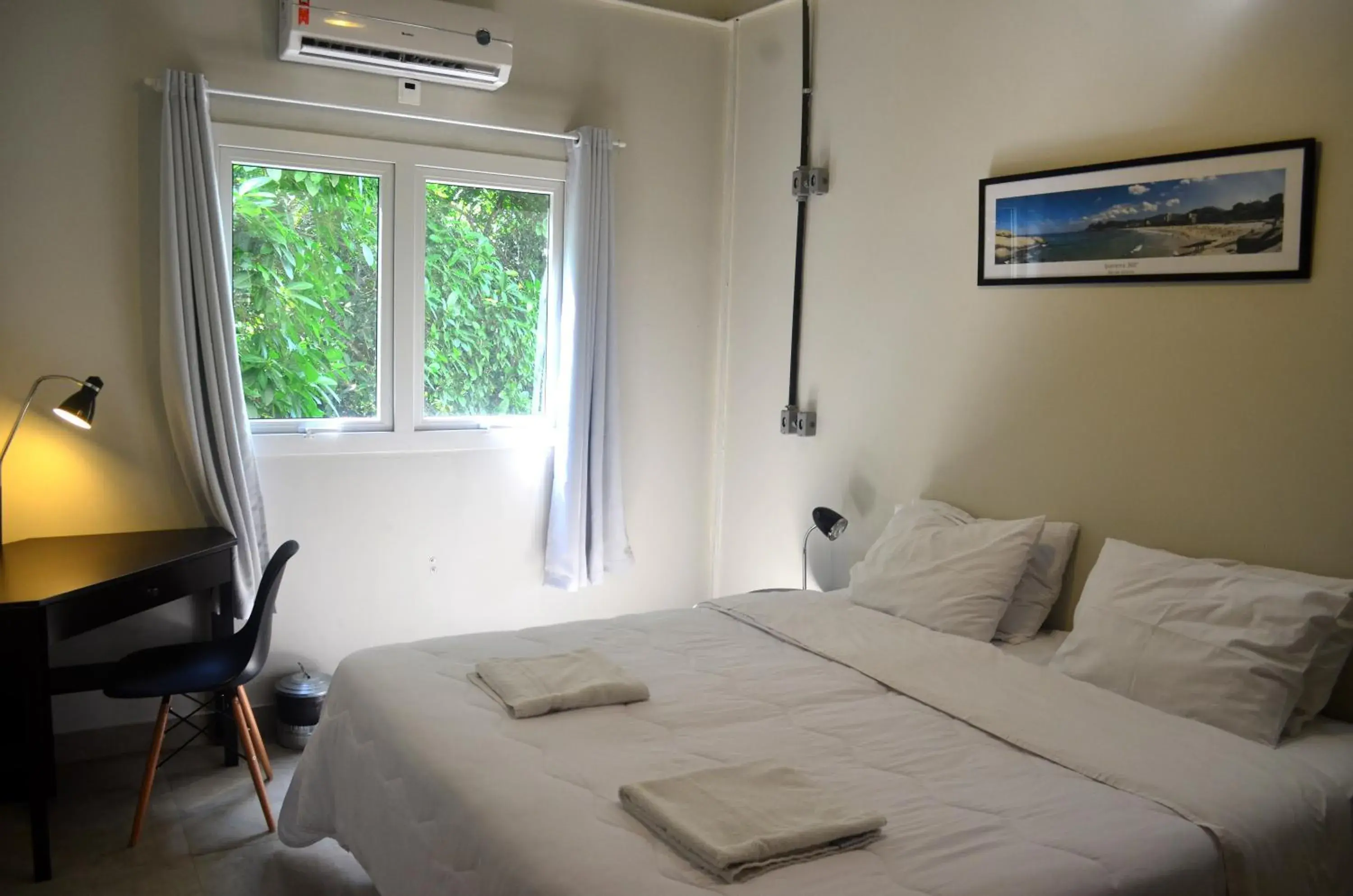 Photo of the whole room, Bed in CabanaCopa Hostel