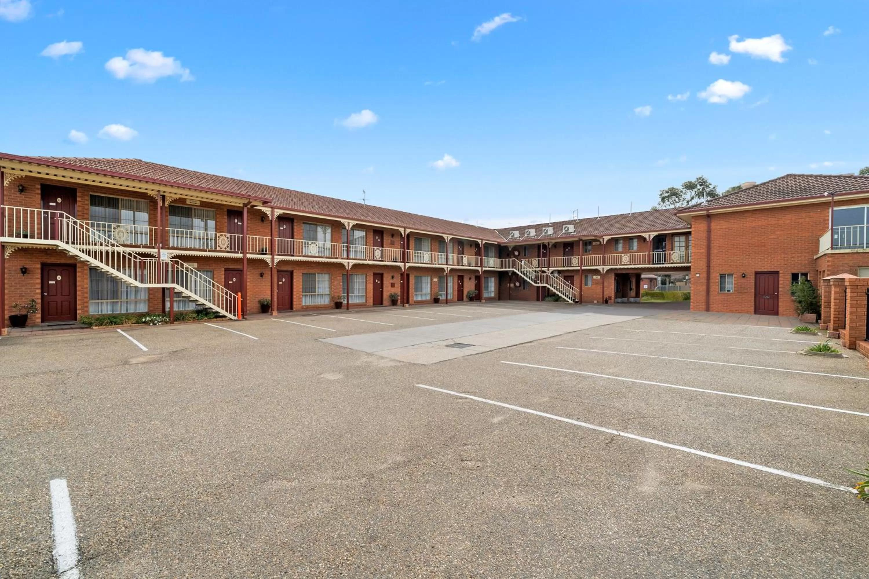 Property building in Comfort Inn Heritage Wagga