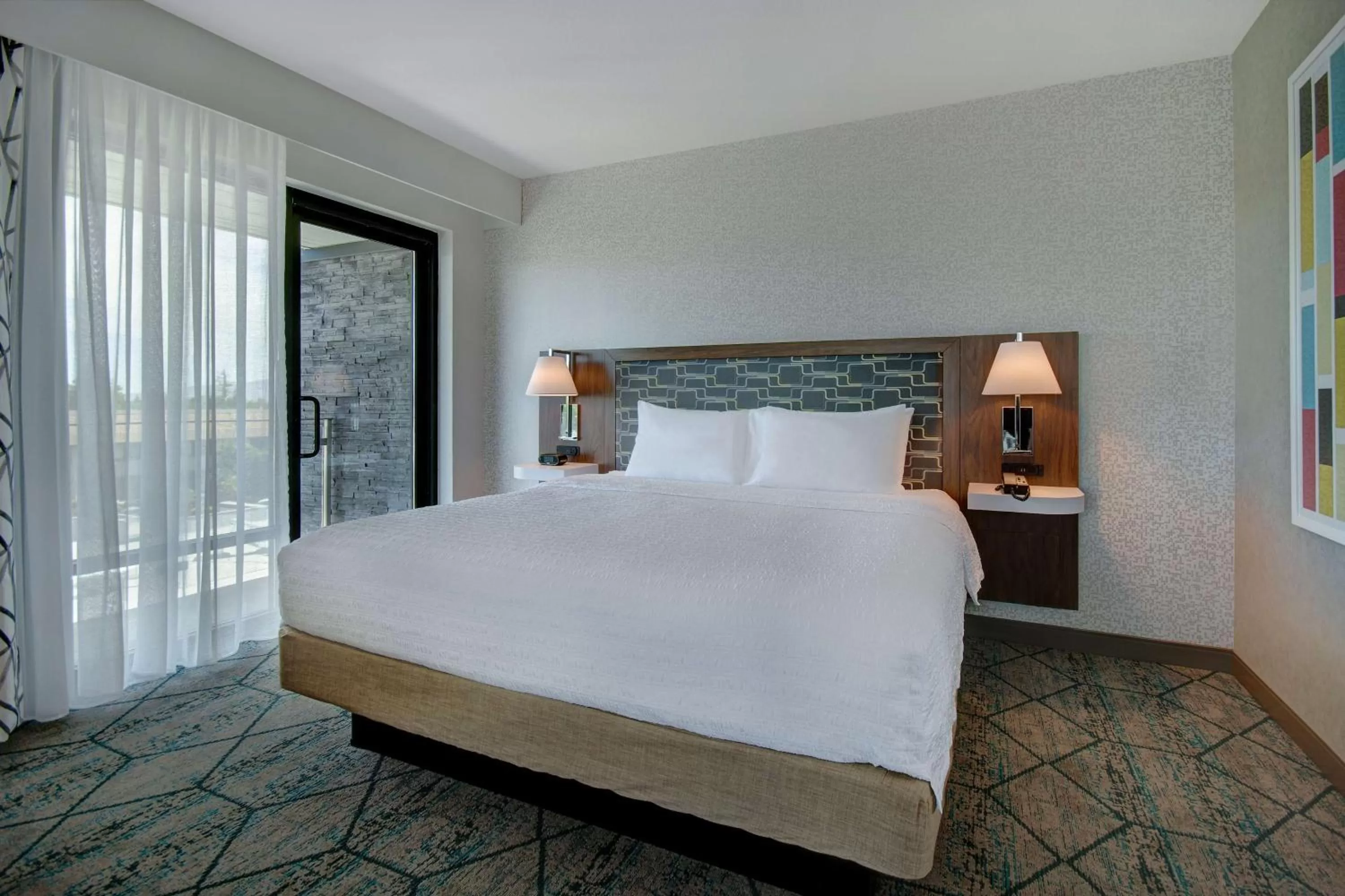 Bed in Hampton Inn & Suites Sunnyvale-Silicon Valley, Ca