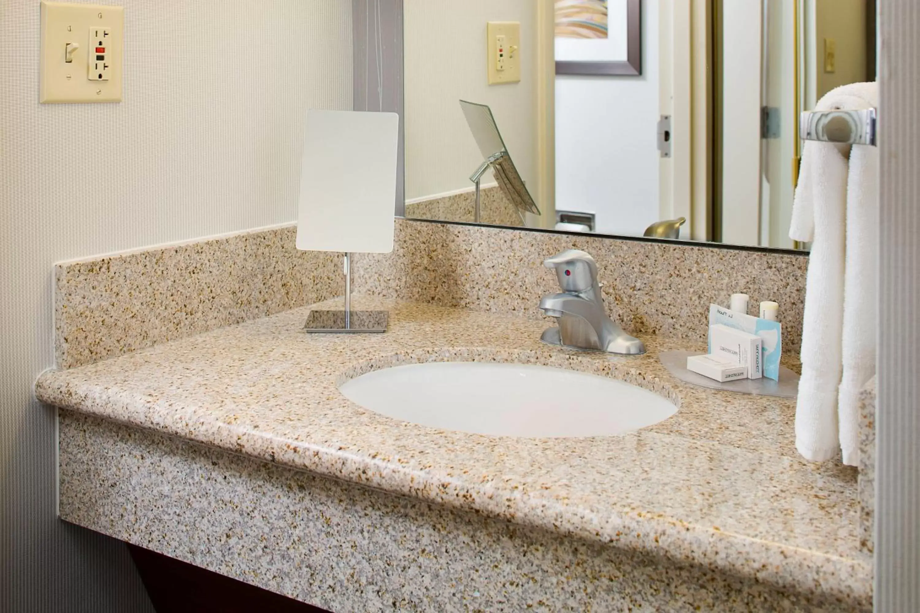 Bathroom in Courtyard by Marriott Richmond Airport