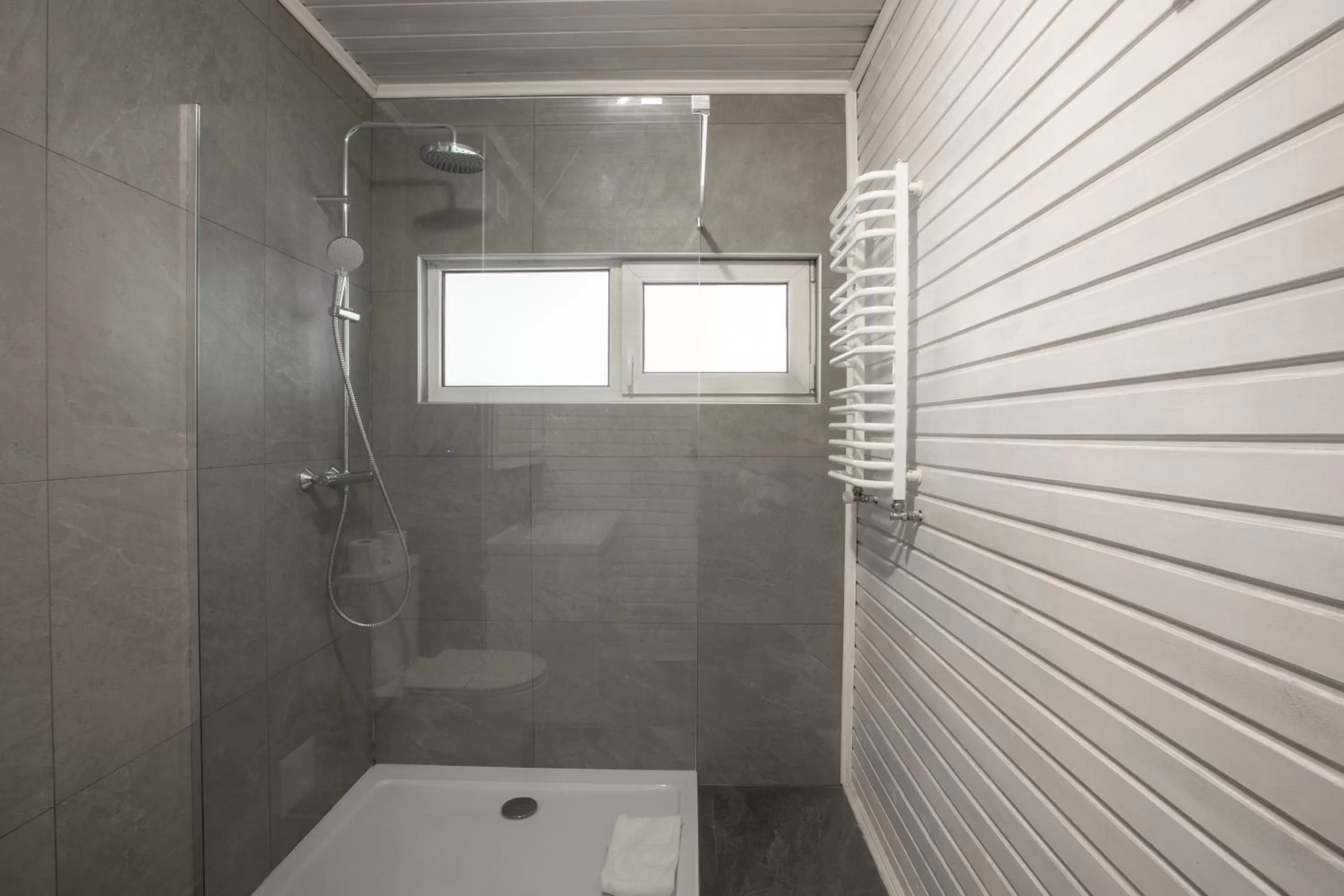 Bathroom in Wellland Hotel