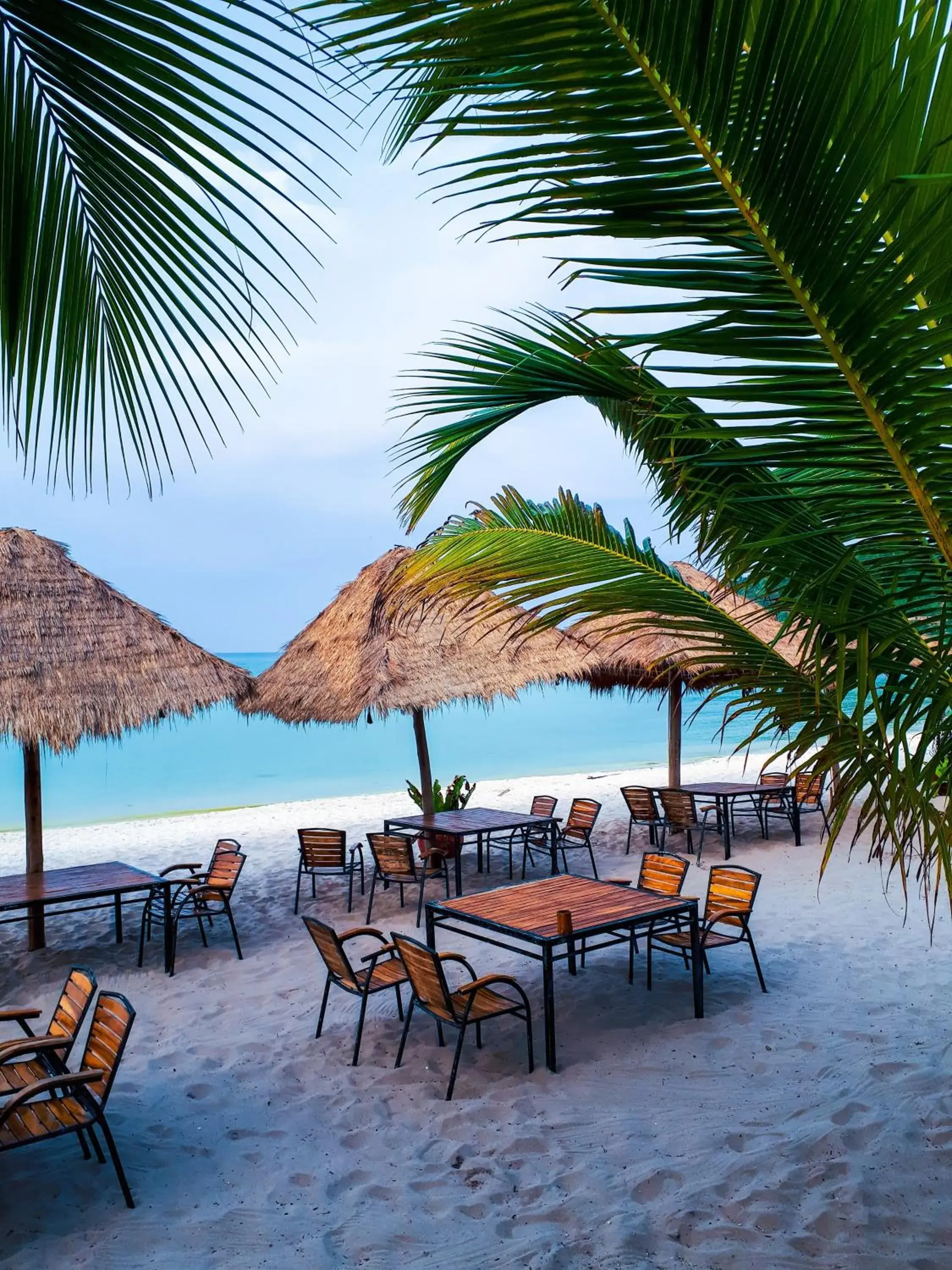 Restaurant/Places to Eat in Sok San Beach Resort