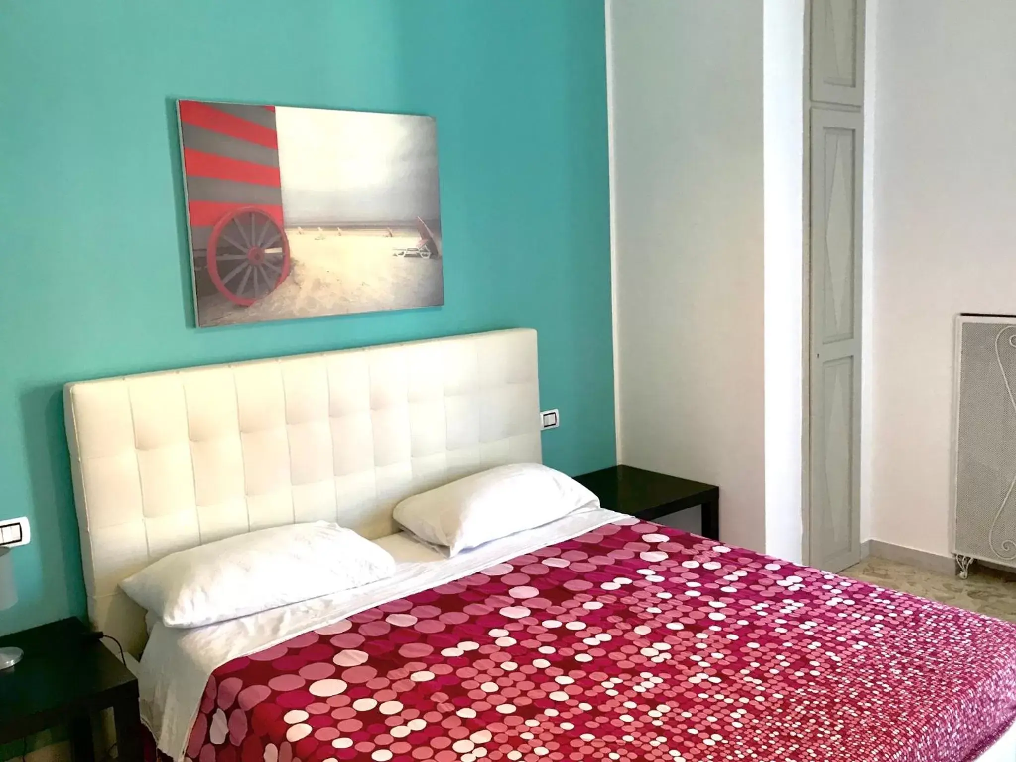 Bed in ROOM 110 BARI -guesthouse-