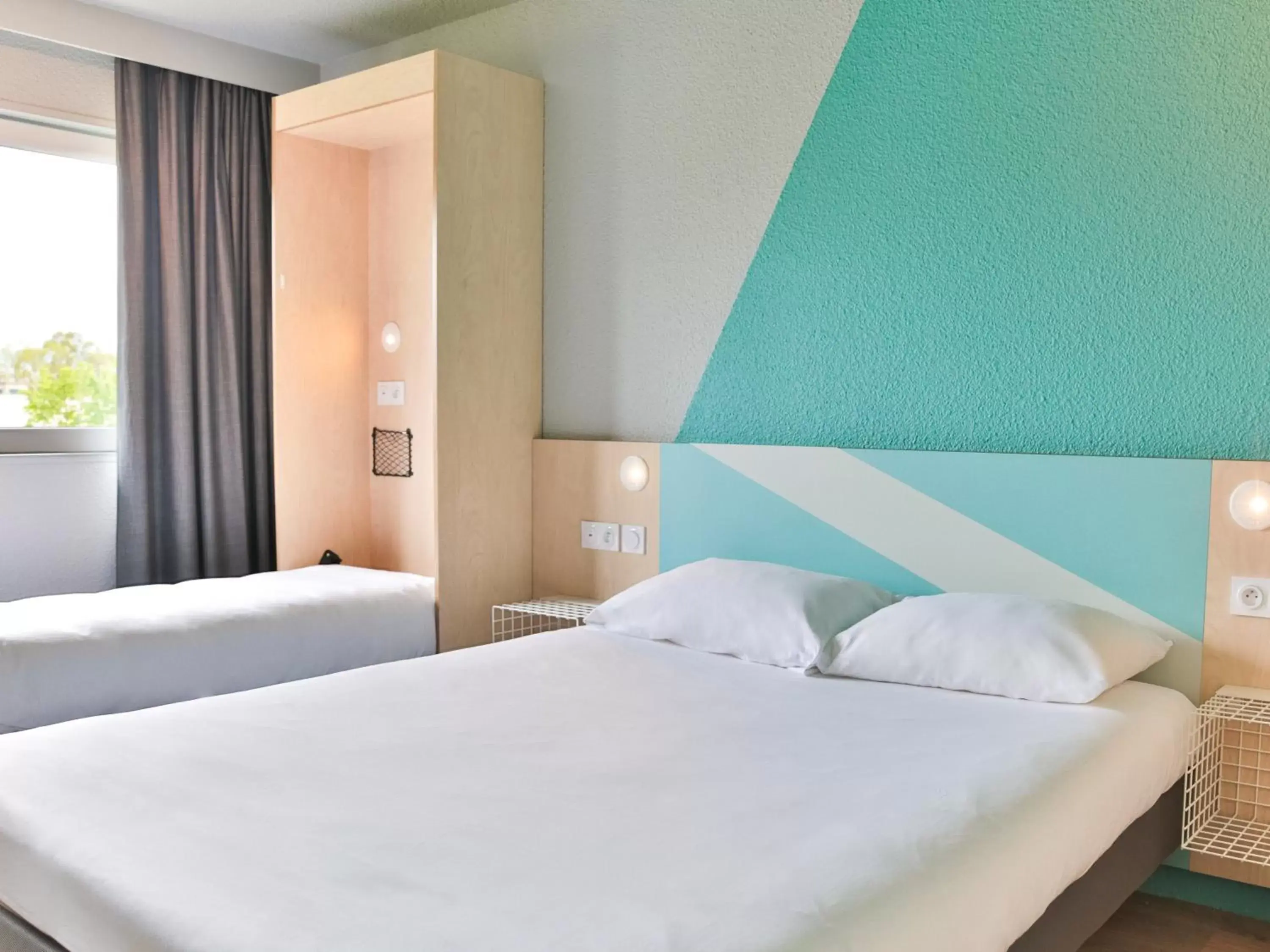 Bed in ibis budget Tours Sud