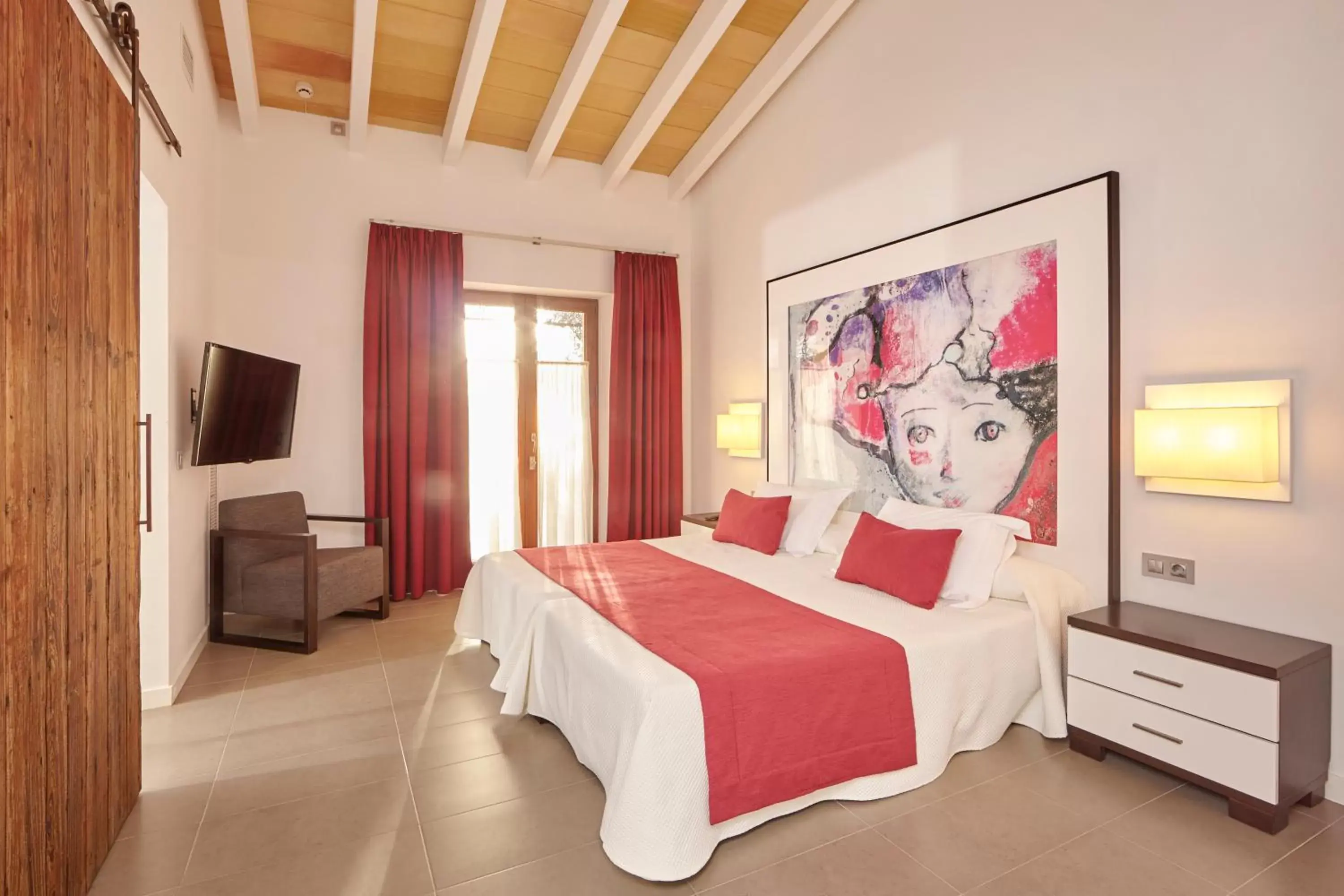 Bedroom, Bed in Bennoc Petit Hotel