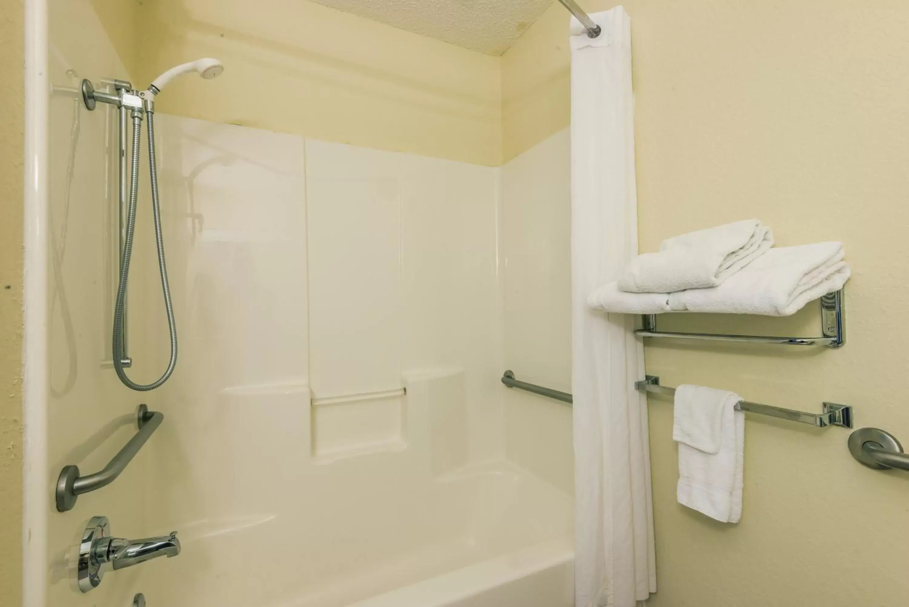 Deluxe Queen Room with Two Queen Beds - Disability Access - Non-Smoking in Microtel Inn & Suites by Wyndham Auburn