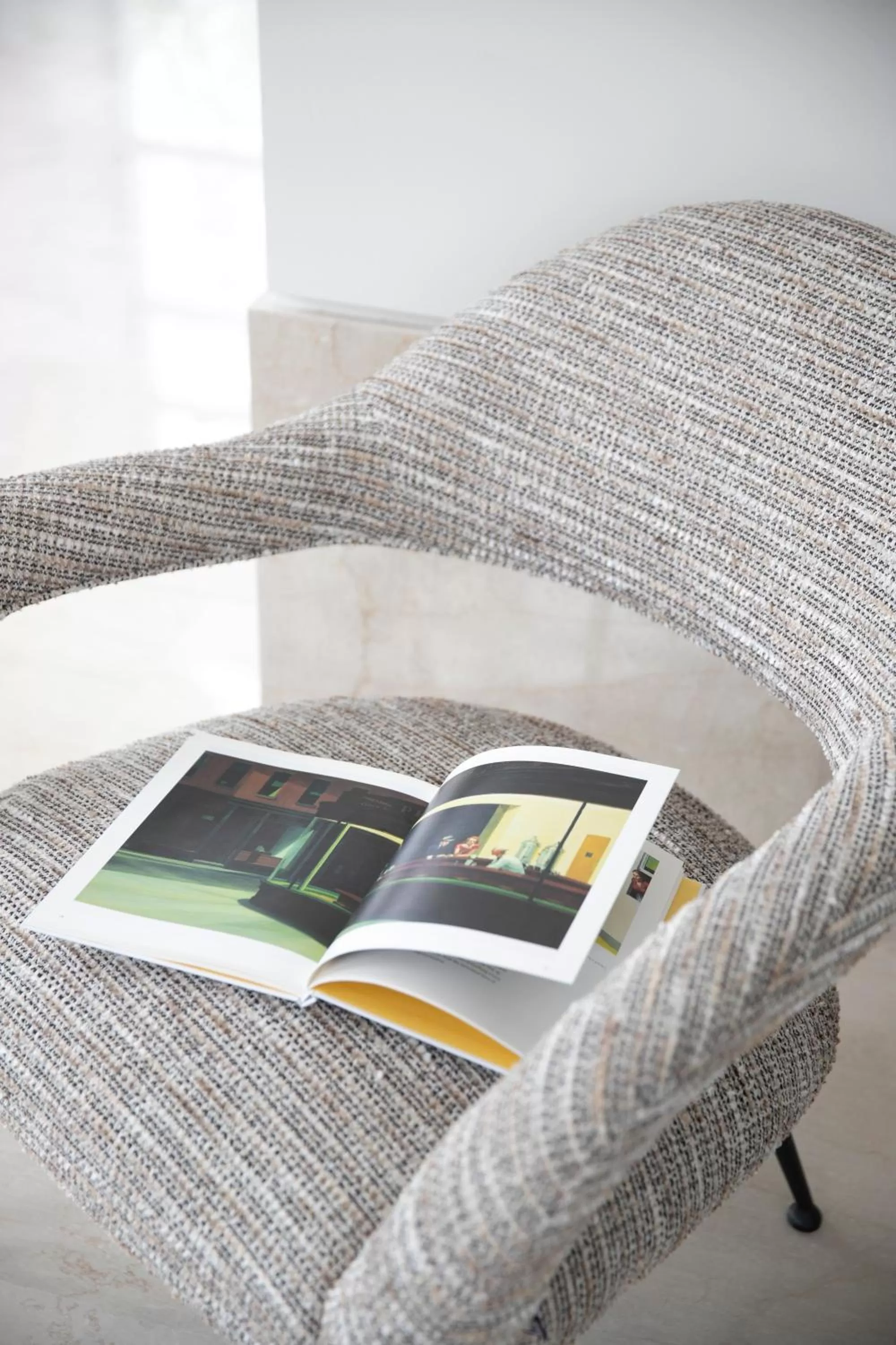 Library in Cosmopolita Boutique Hotel