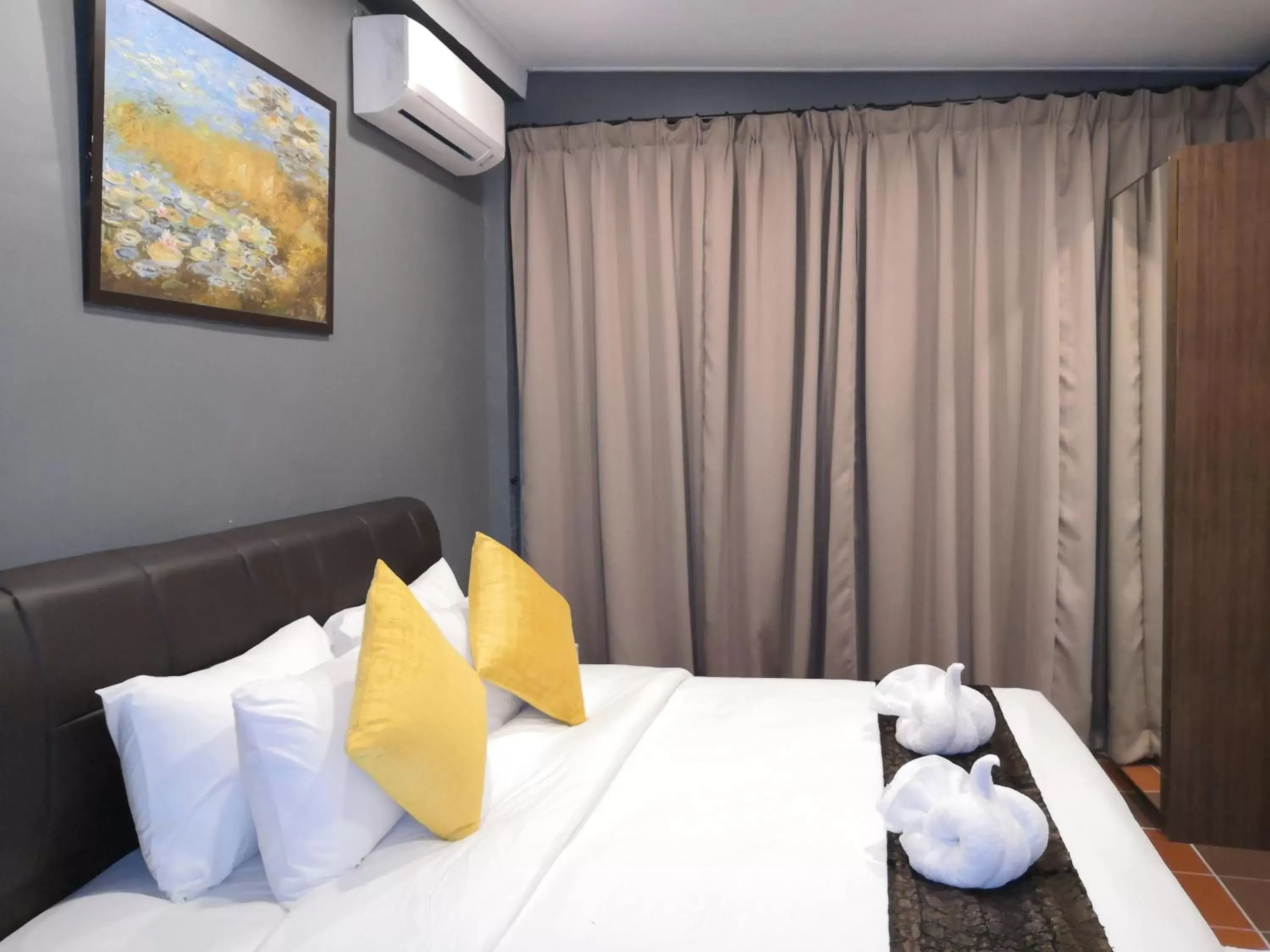 Bedroom, Bed in Alia Residence Business Resort