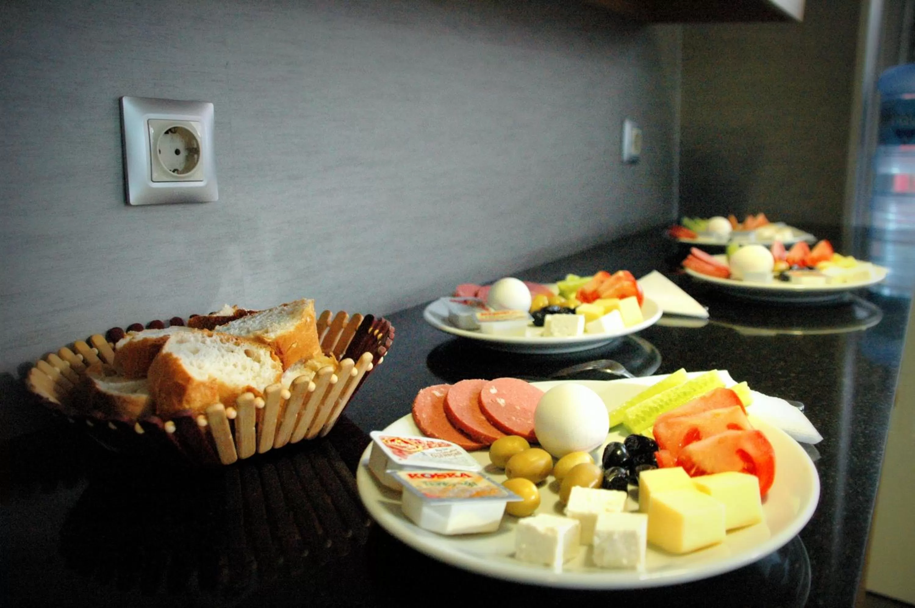 Breakfast in Tolga Hotel