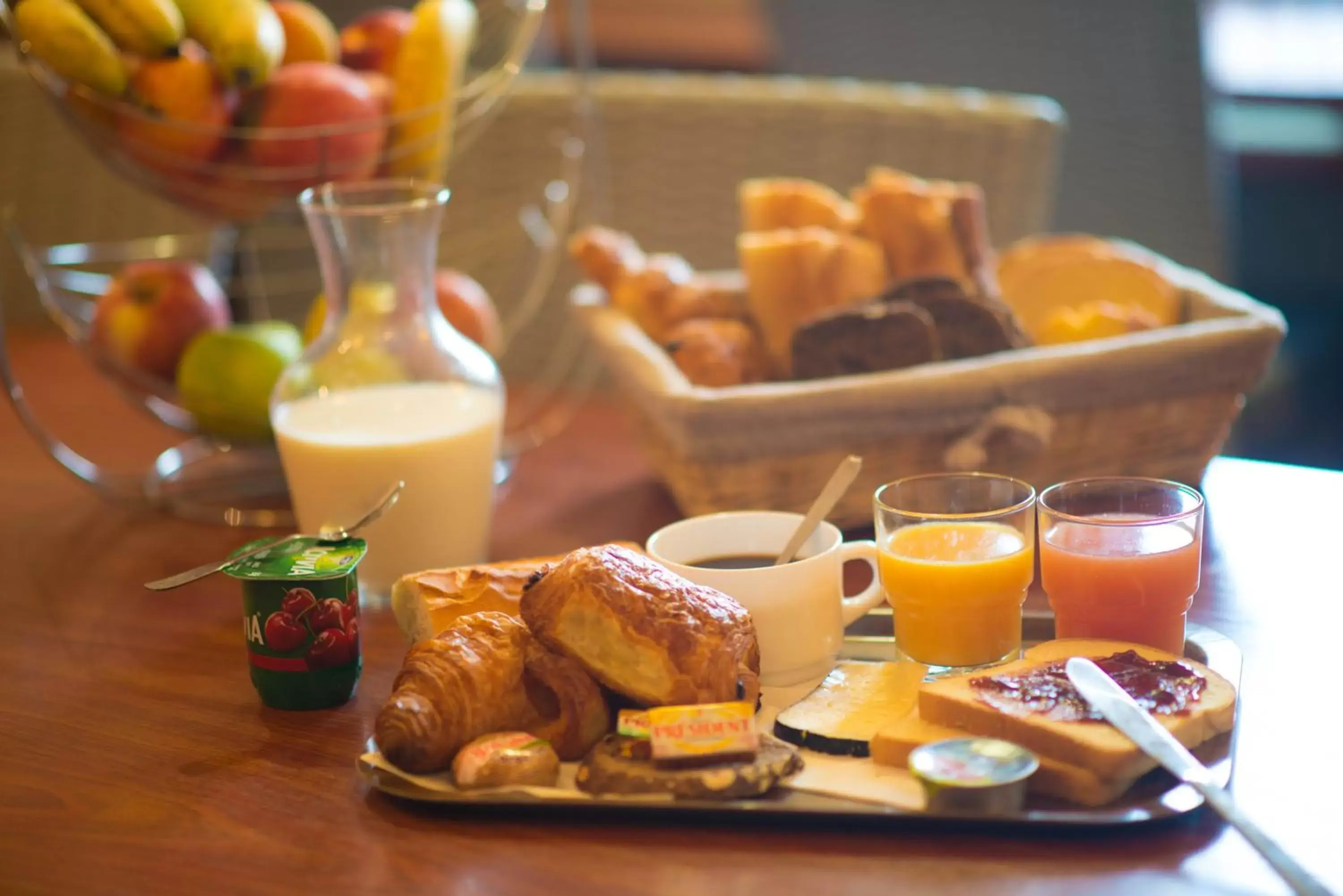 Food, Breakfast in hôtel QUICK Palace Tours Nord