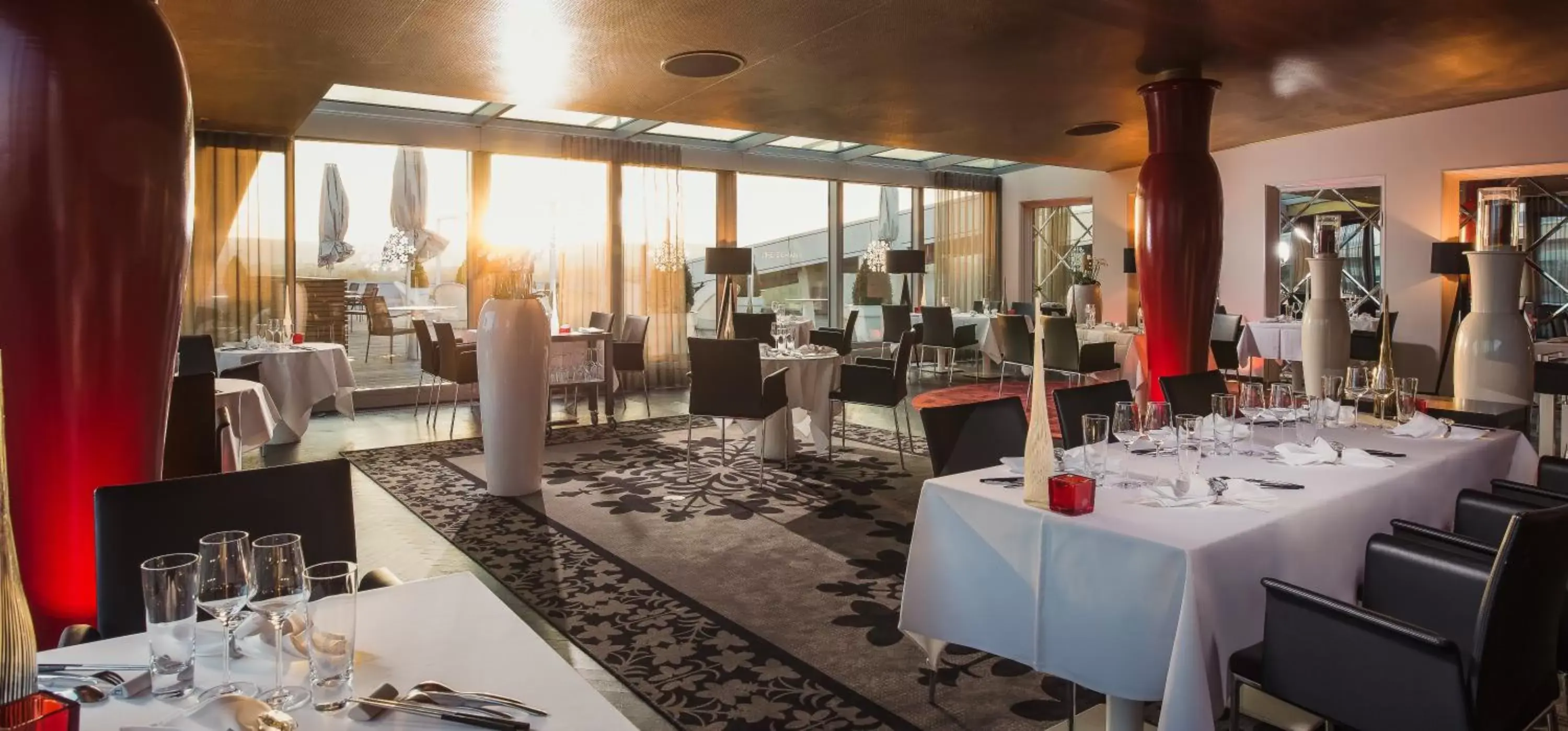 Restaurant/places to eat in Kameha Grand Bonn Restaurant/places to eat in Kameha Grand Bonn