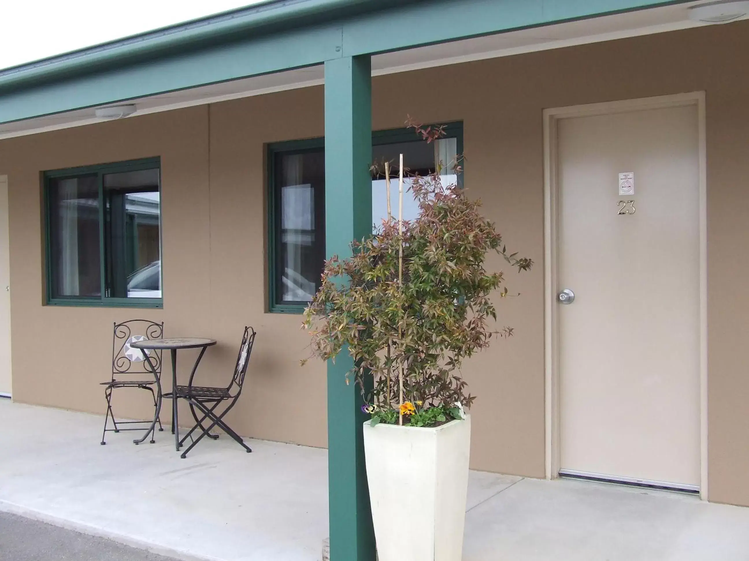 Facade/entrance in The Bakehouse Motel