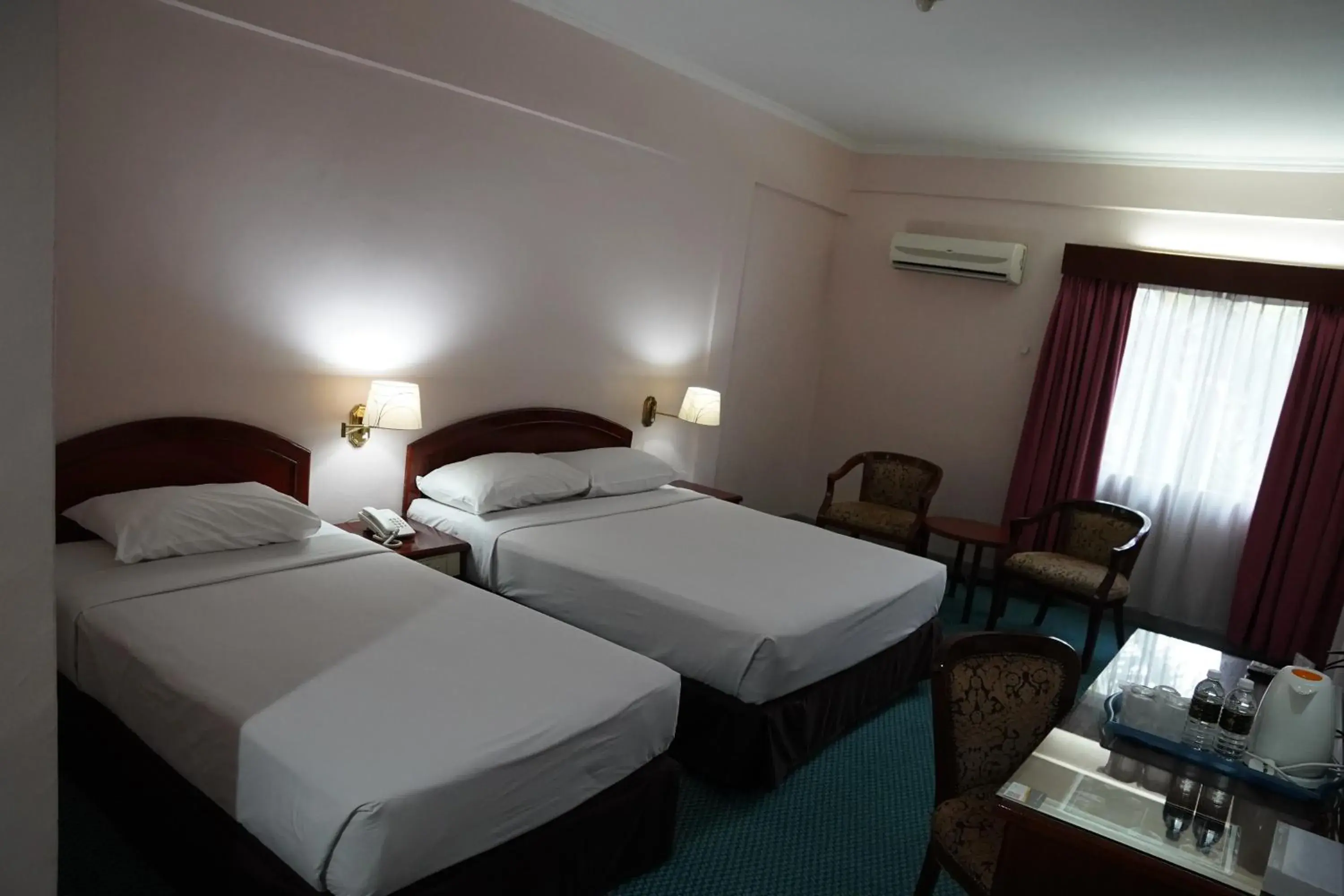 Photo of the whole room, Bed in Hotel Seri Malaysia Johor Bahru