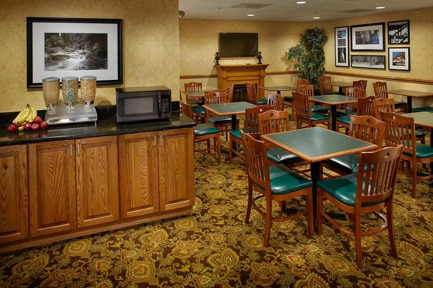 Restaurant/Places to Eat in Country Inn & Suites by Radisson, Columbia Airport, SC
