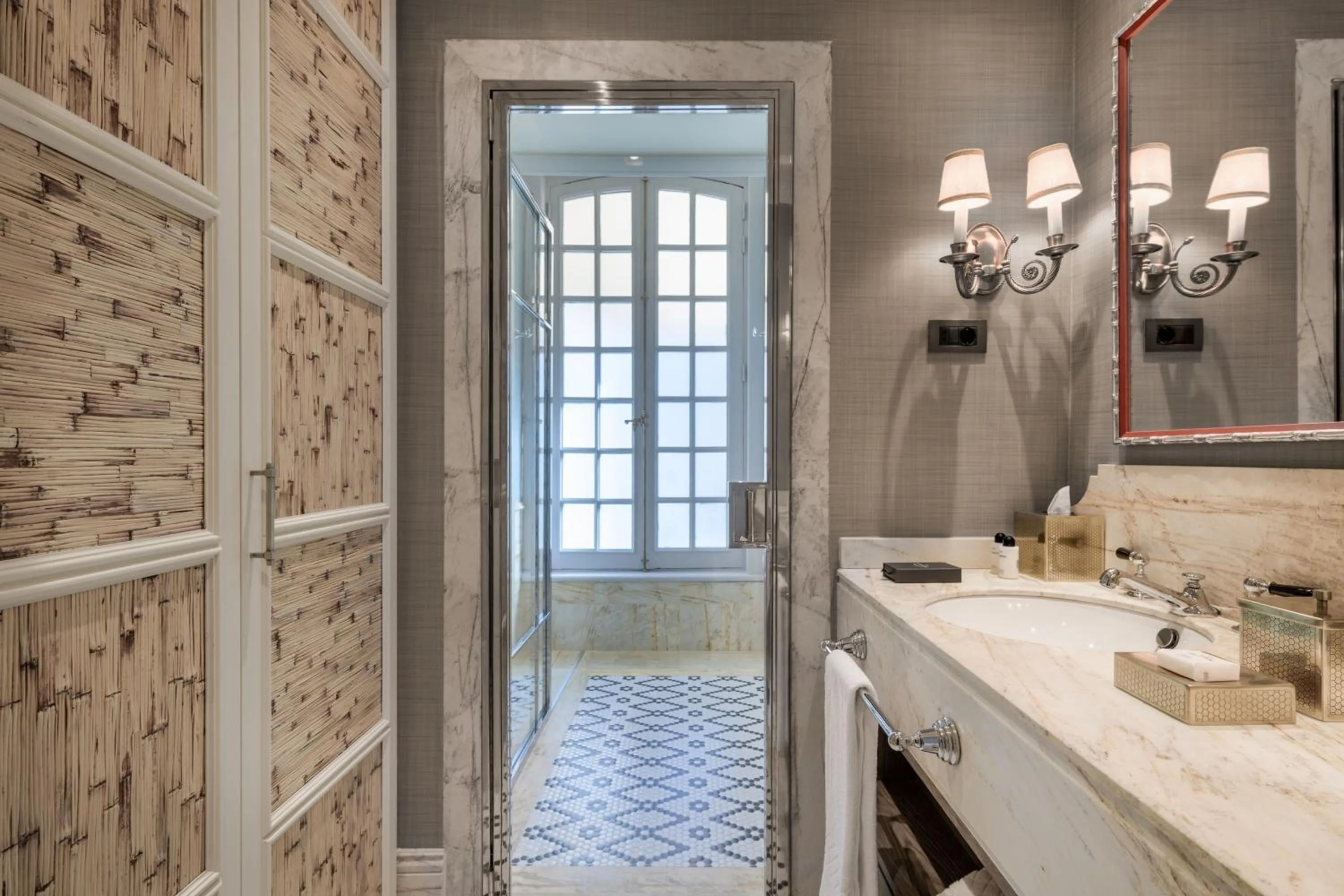 Bathroom in Santo Mauro, a Luxury Collection Hotel, Madrid
