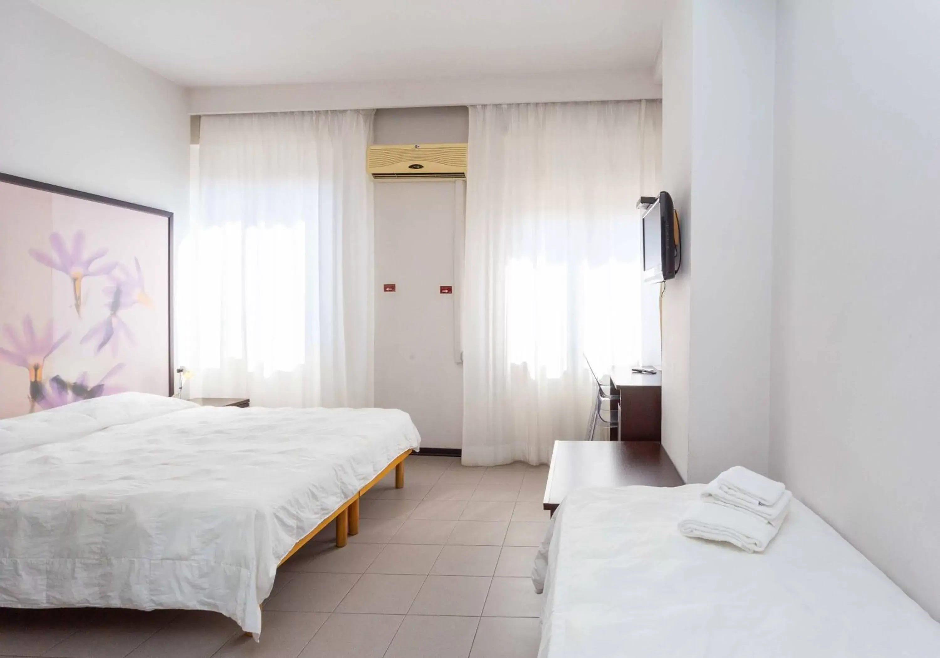 Bedroom, Bed in Hotel Solarium