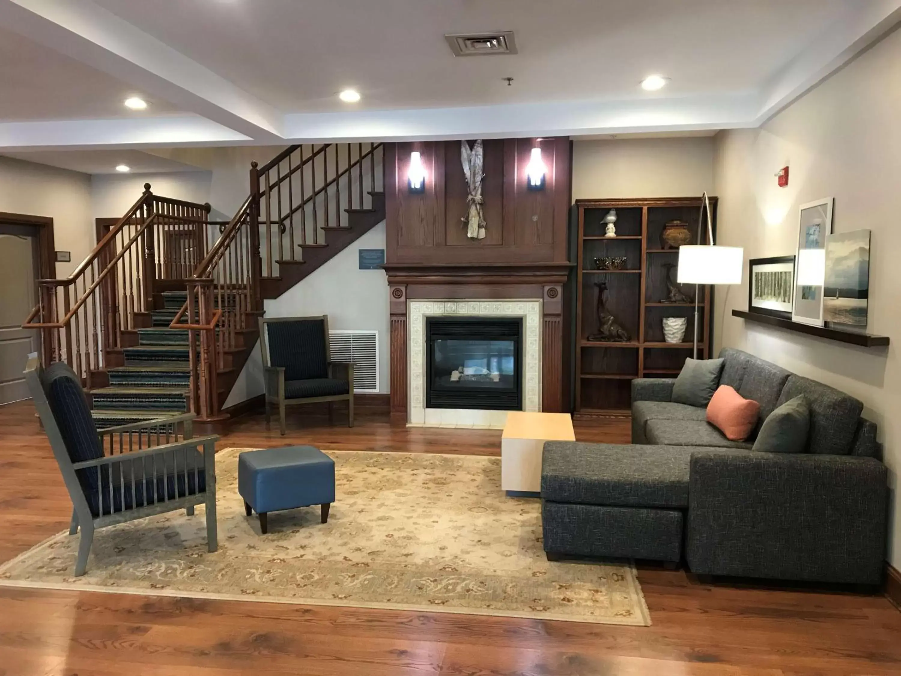 Lobby or reception, Seating Area in Country Inn & Suites by Radisson Lake George