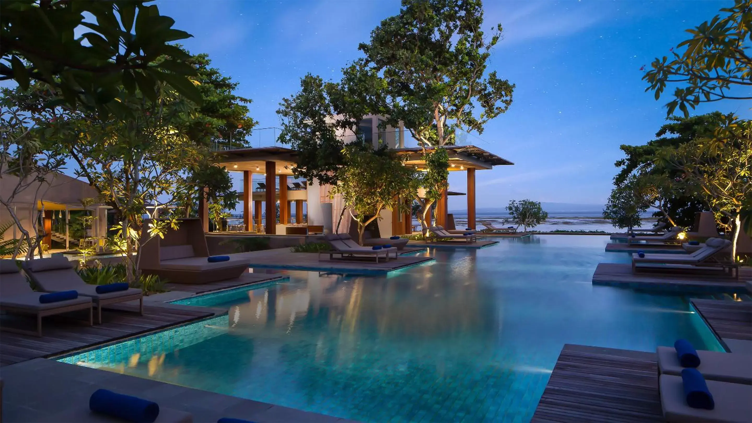 Property building in Maya Sanur Resort & Spa Property building in Maya Sanur Resort & Spa