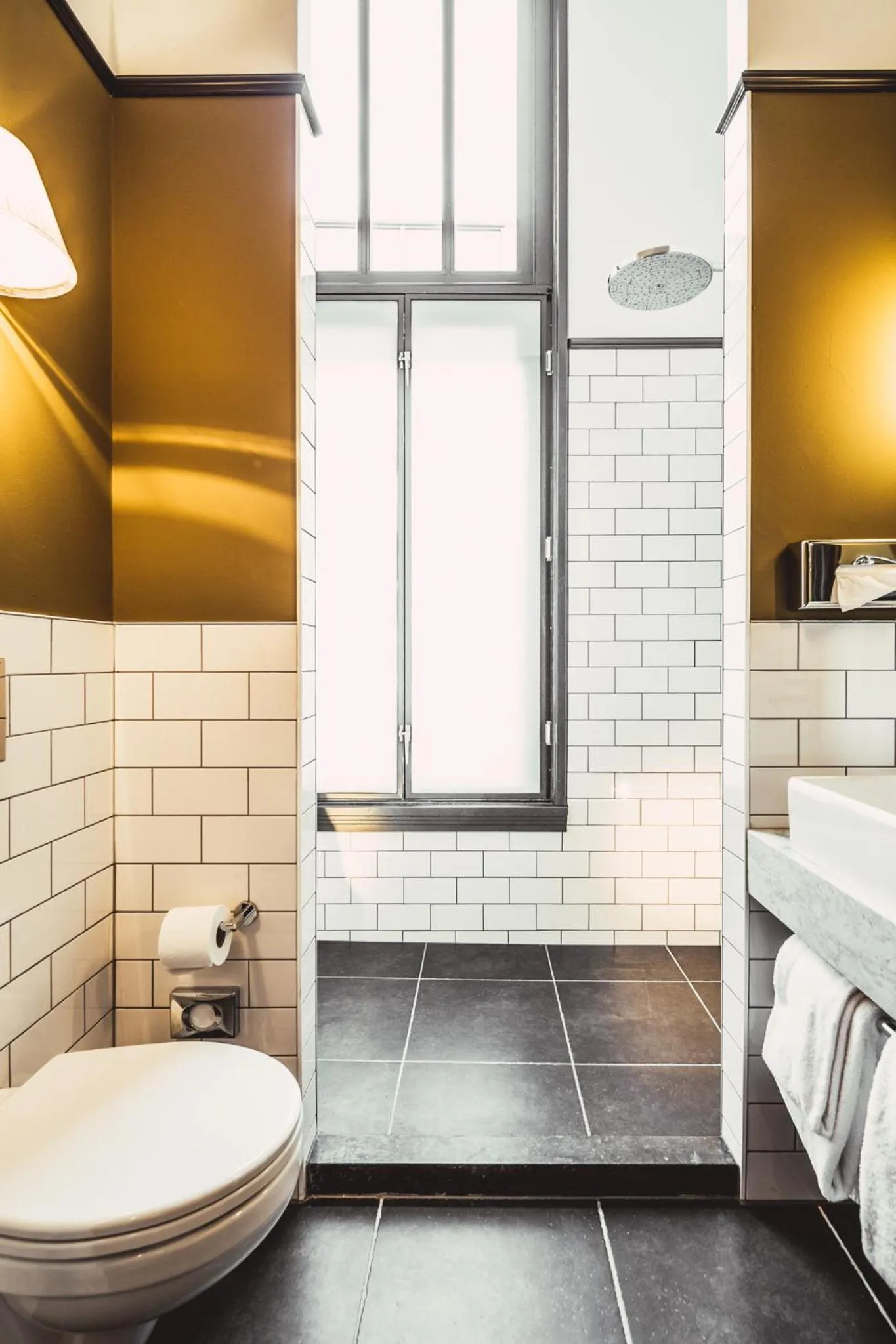 Bathroom in Post-Plaza Hotel & Grand Café