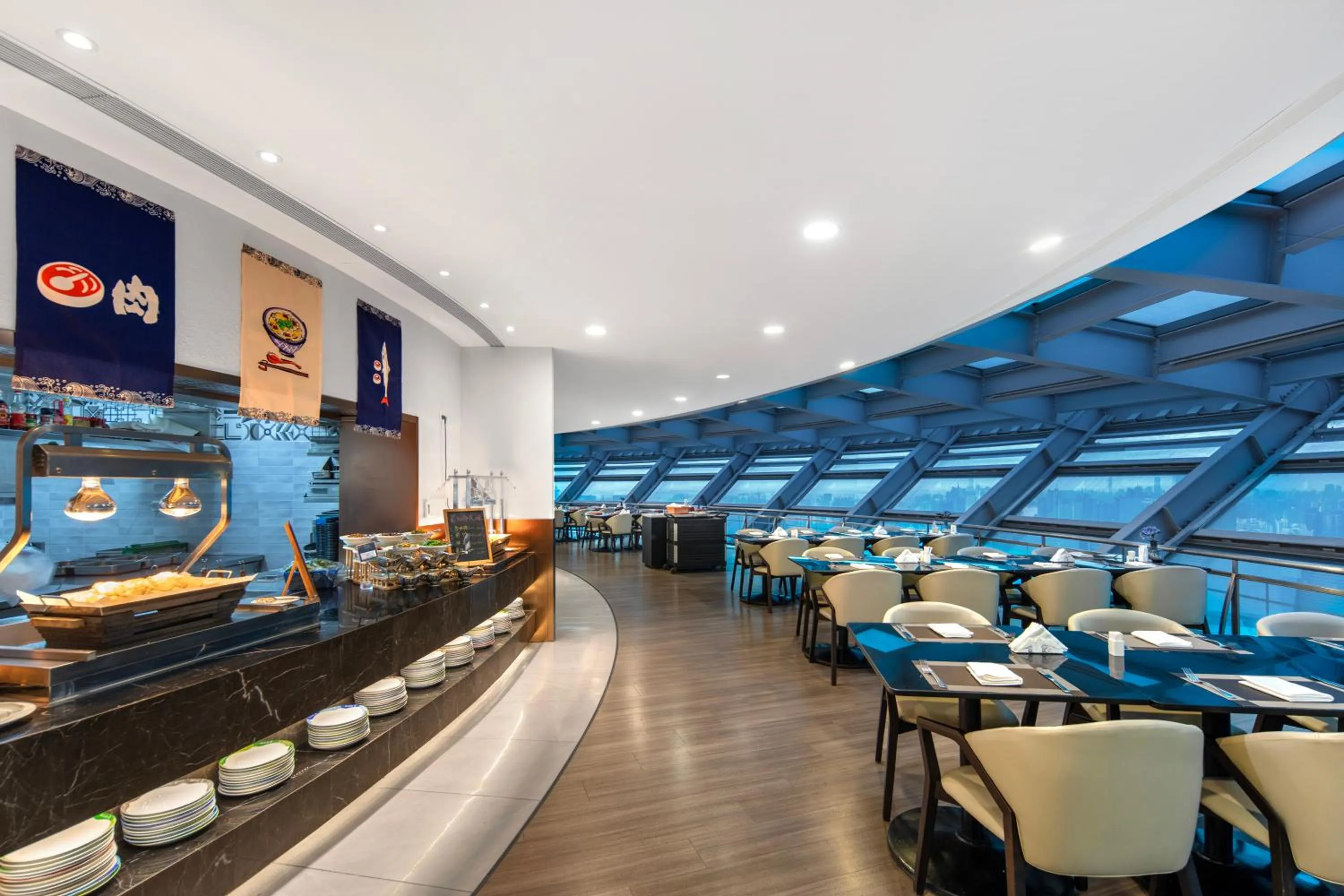 Novotel Atlantis Shanghai - Enjoy our great-valued breakfast in our rooftop revolving restaurant with a stunning river view & utilize our FREE self-serviced laundry