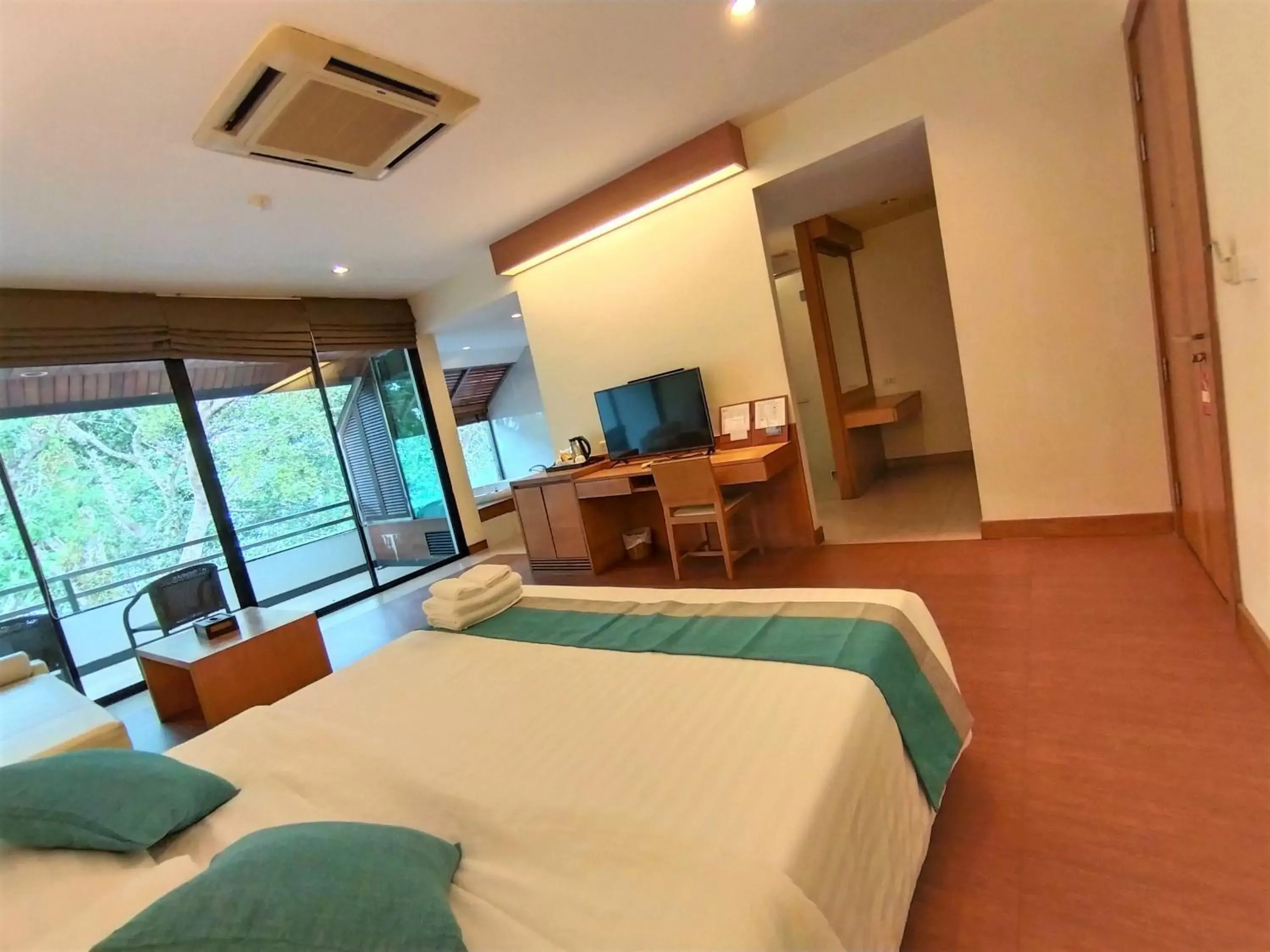 Bed in Chang Buri Resort & Spa