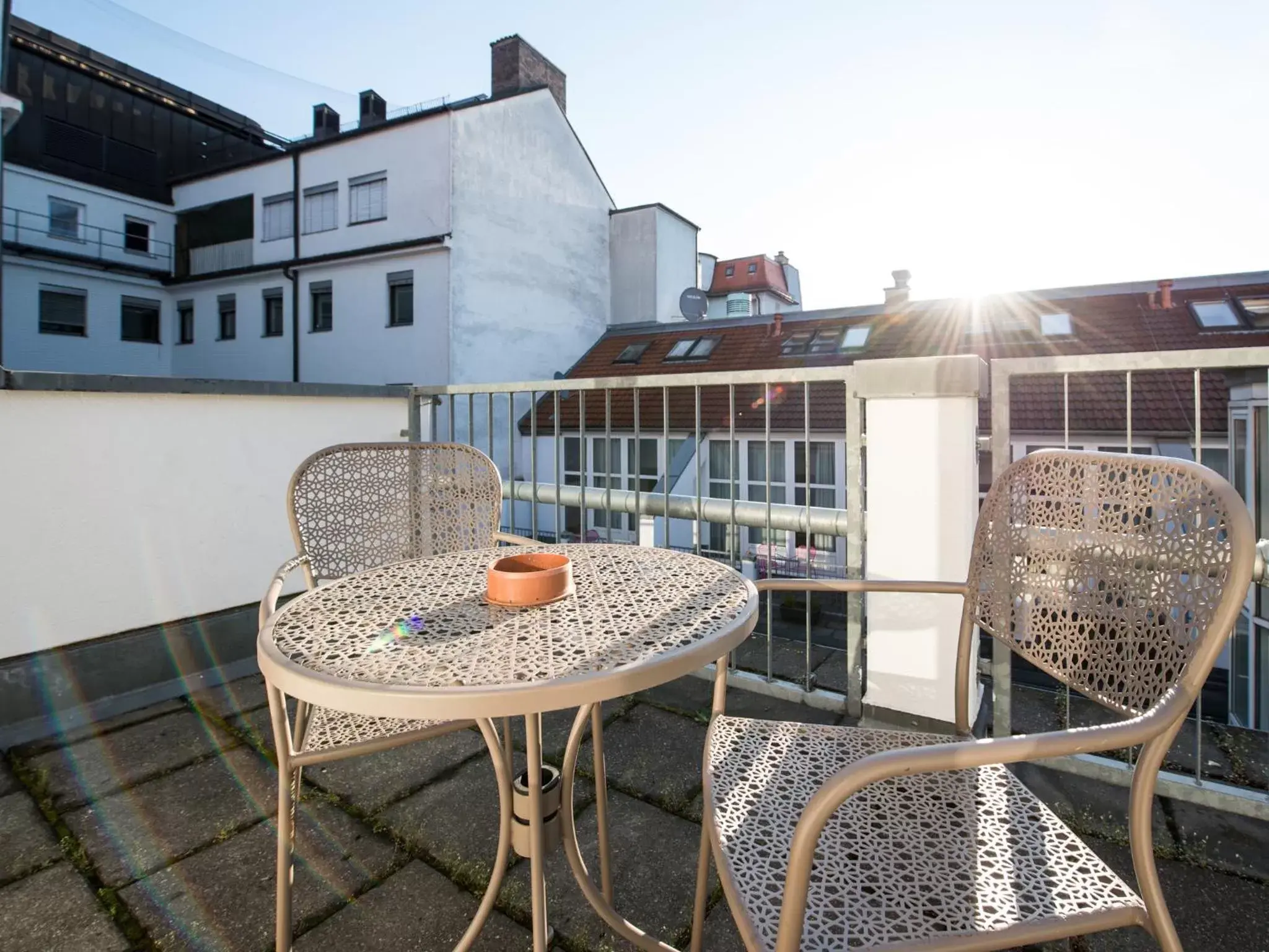 Balcony/Terrace in Wombat's City Hostel Munich Hauptbahnhof