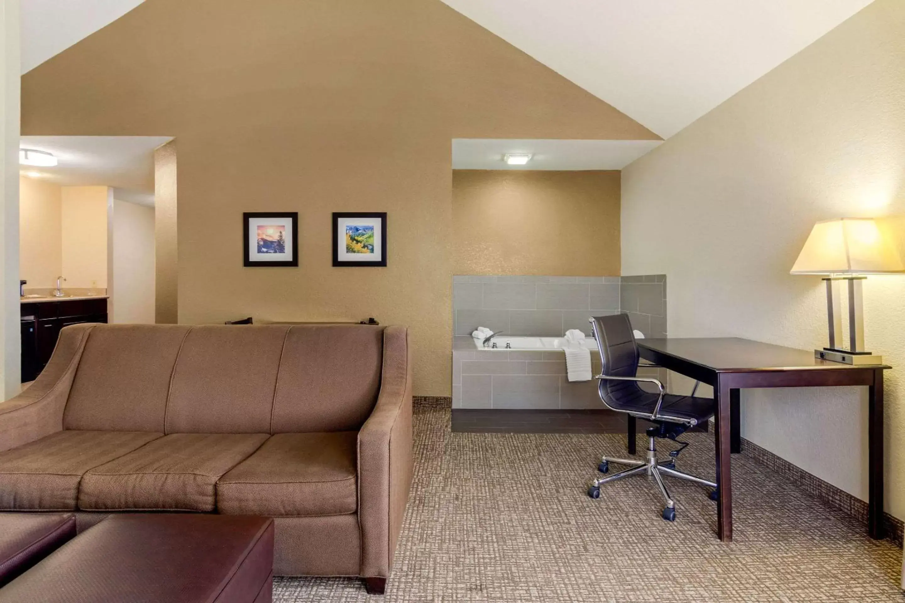 Photo of the whole room in Comfort Inn & Suites Greeley