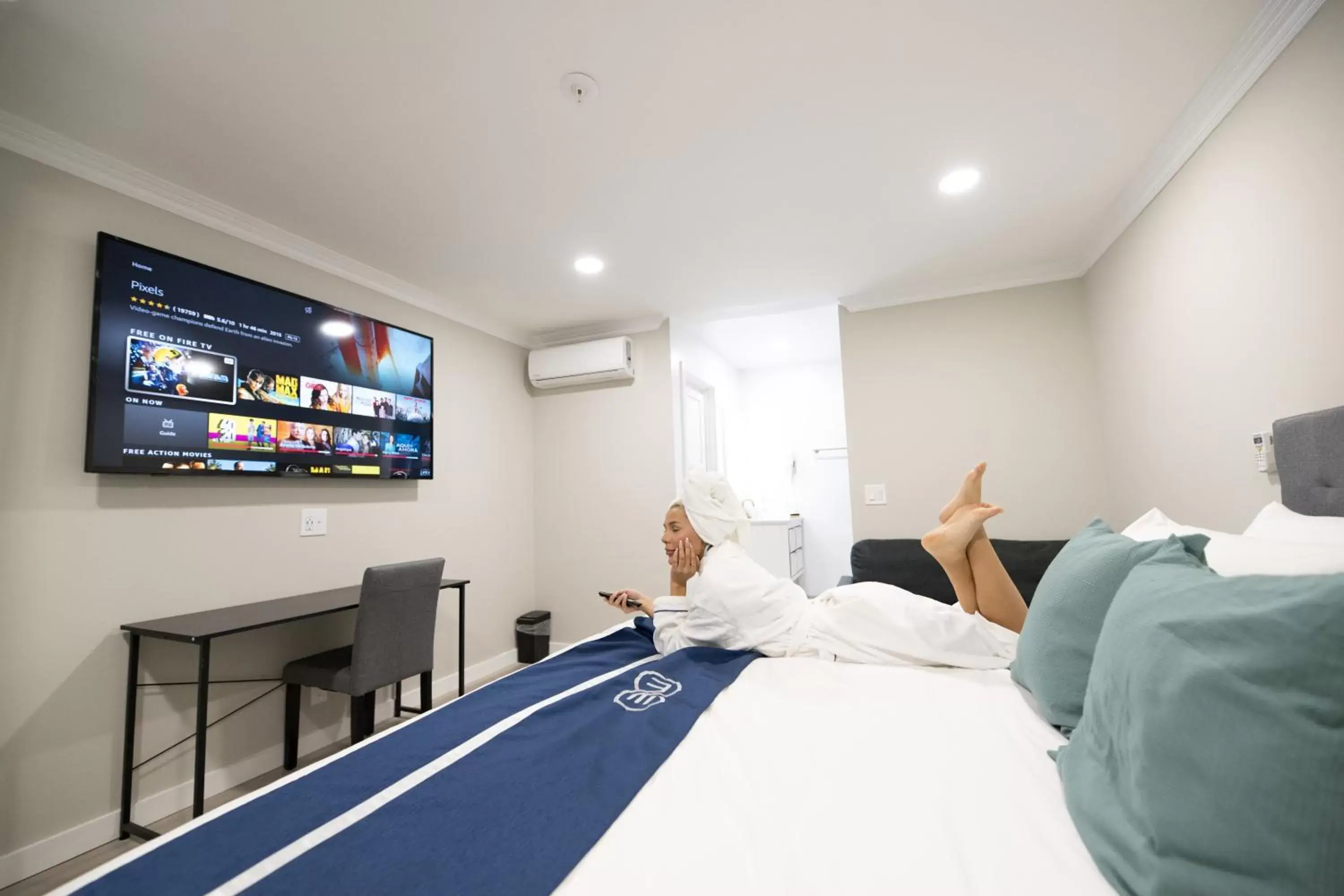 TV/Entertainment Center in Omeo Suites