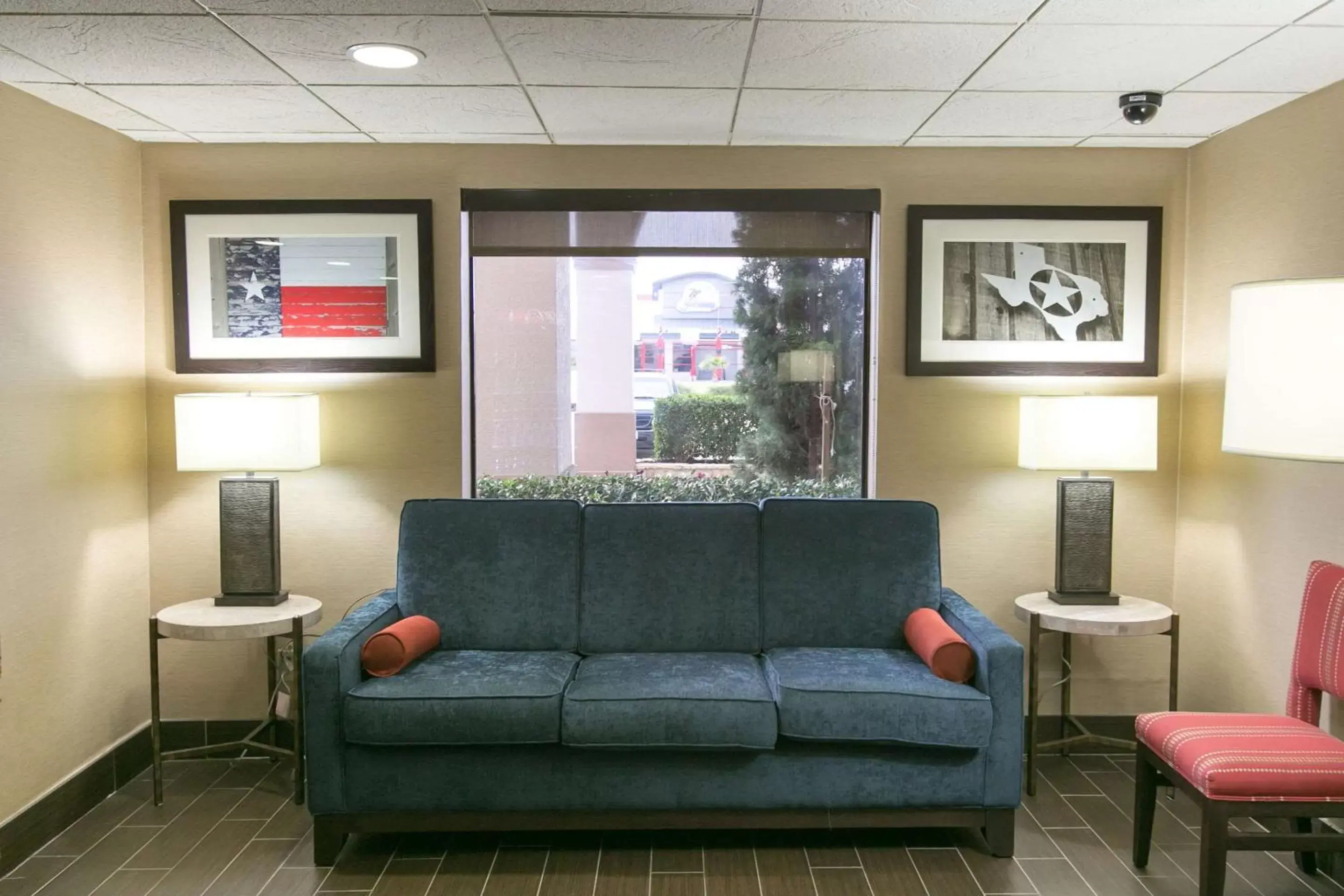 Lobby or reception, Seating Area in Comfort Suites Austin NW Lakeline