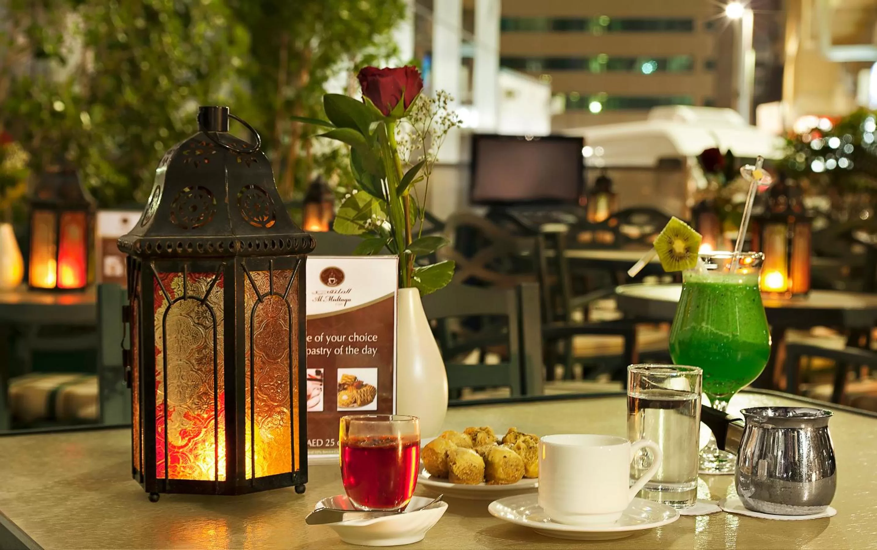 Restaurant/places to eat in Al Manzel Hotel Apartments