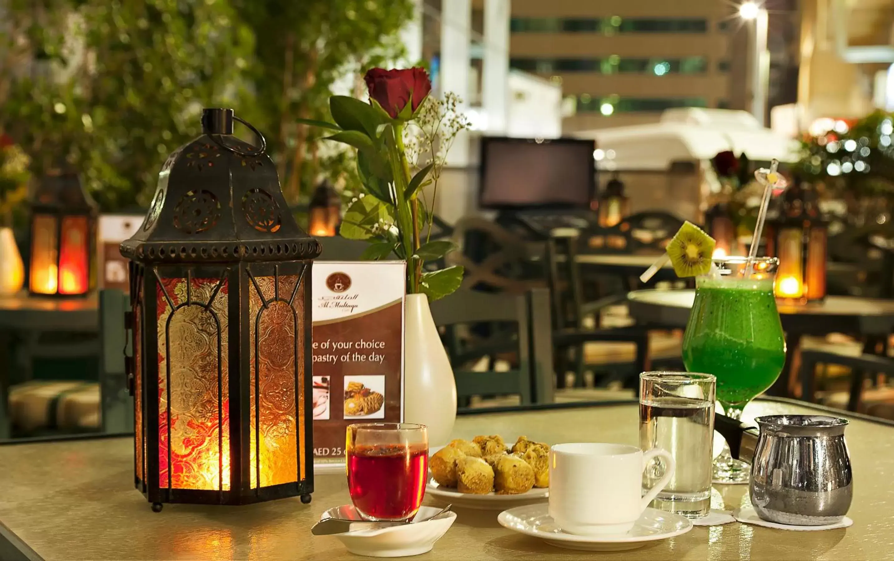 Restaurant/places to eat in Al Manzel Hotel Apartments