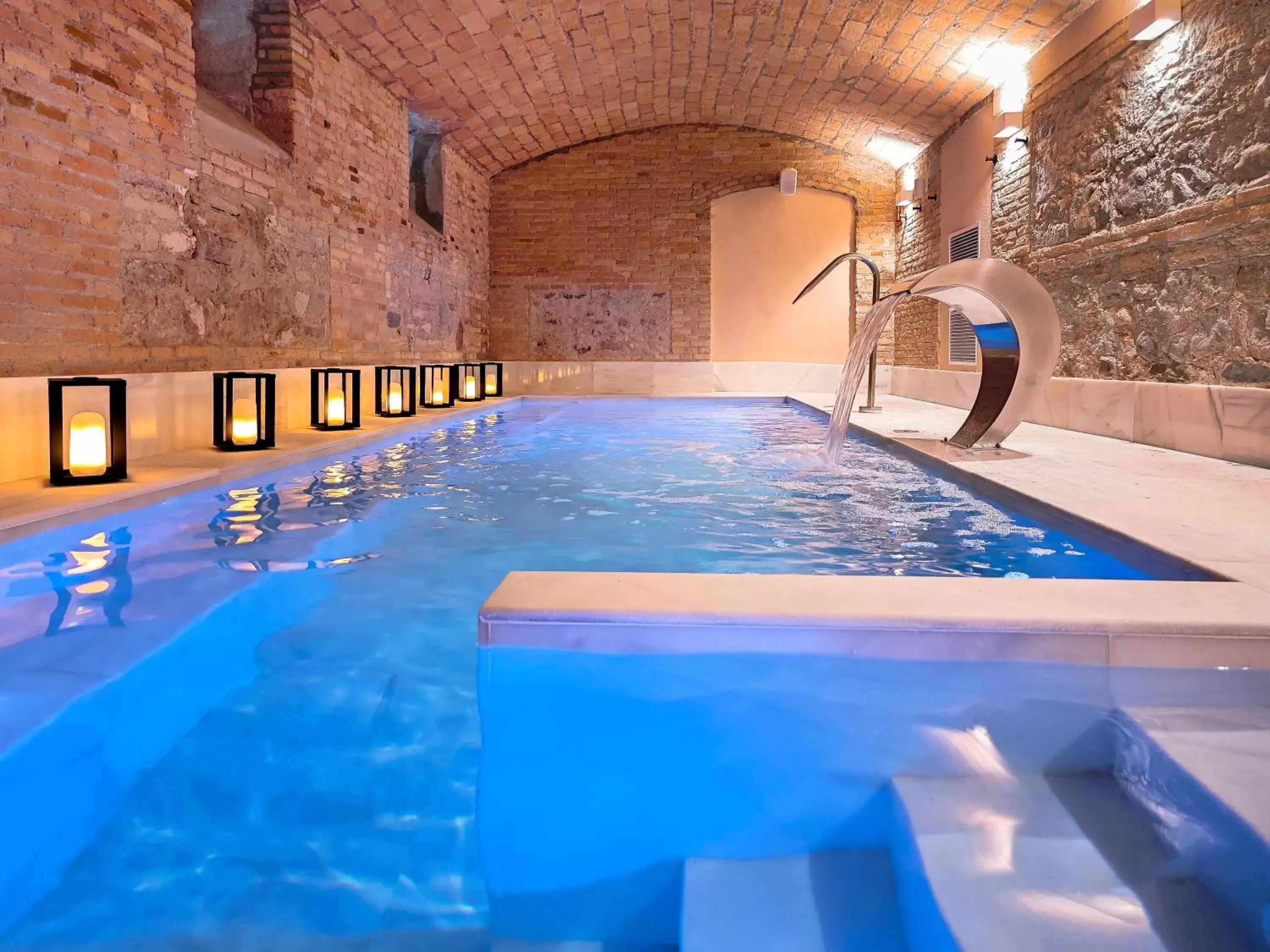 Spa and wellness centre/facilities, Swimming Pool in Palacio Gran Vía, a Royal Hideaway Hotel