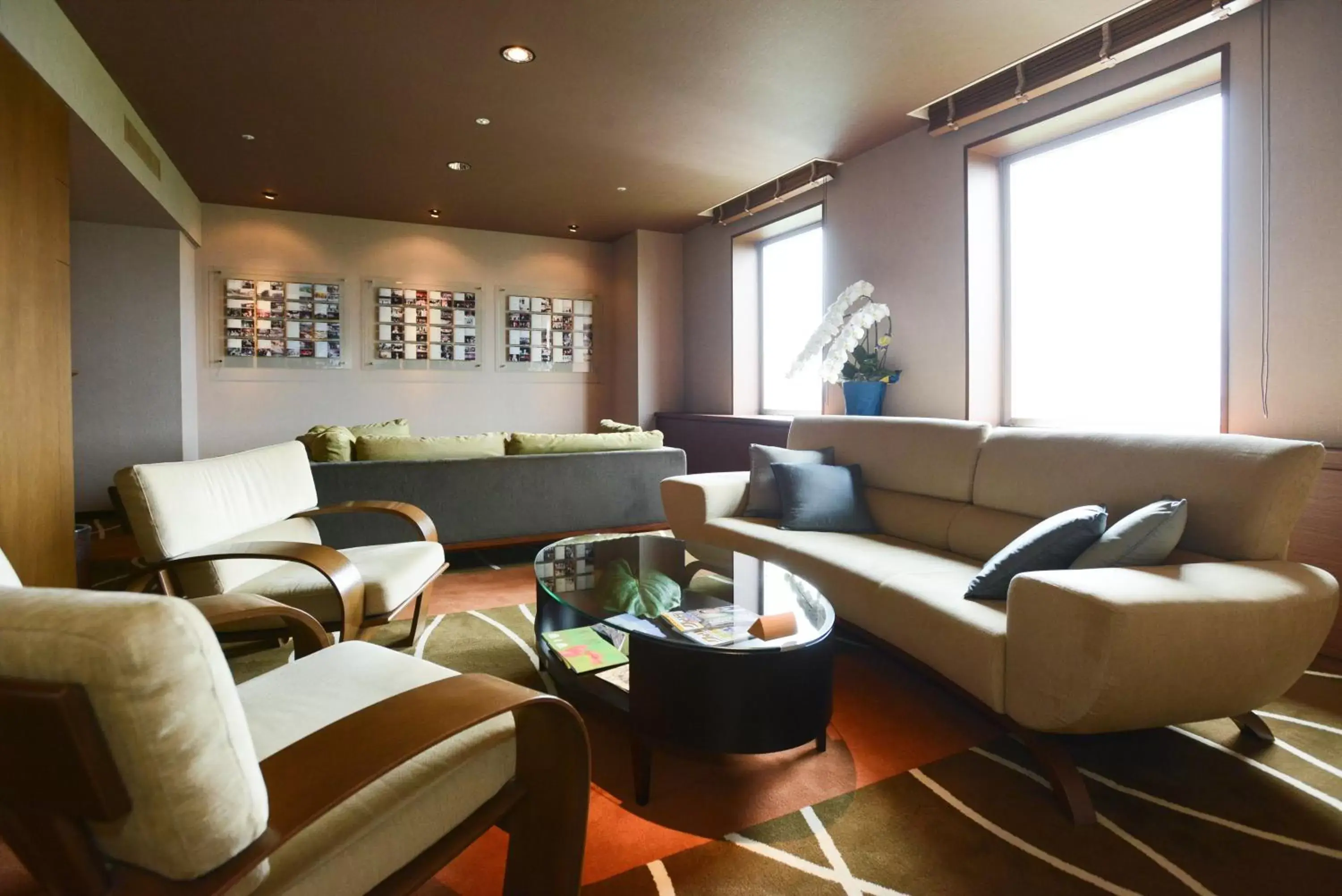 Lounge or bar, Seating Area in Sapporo Park Hotel