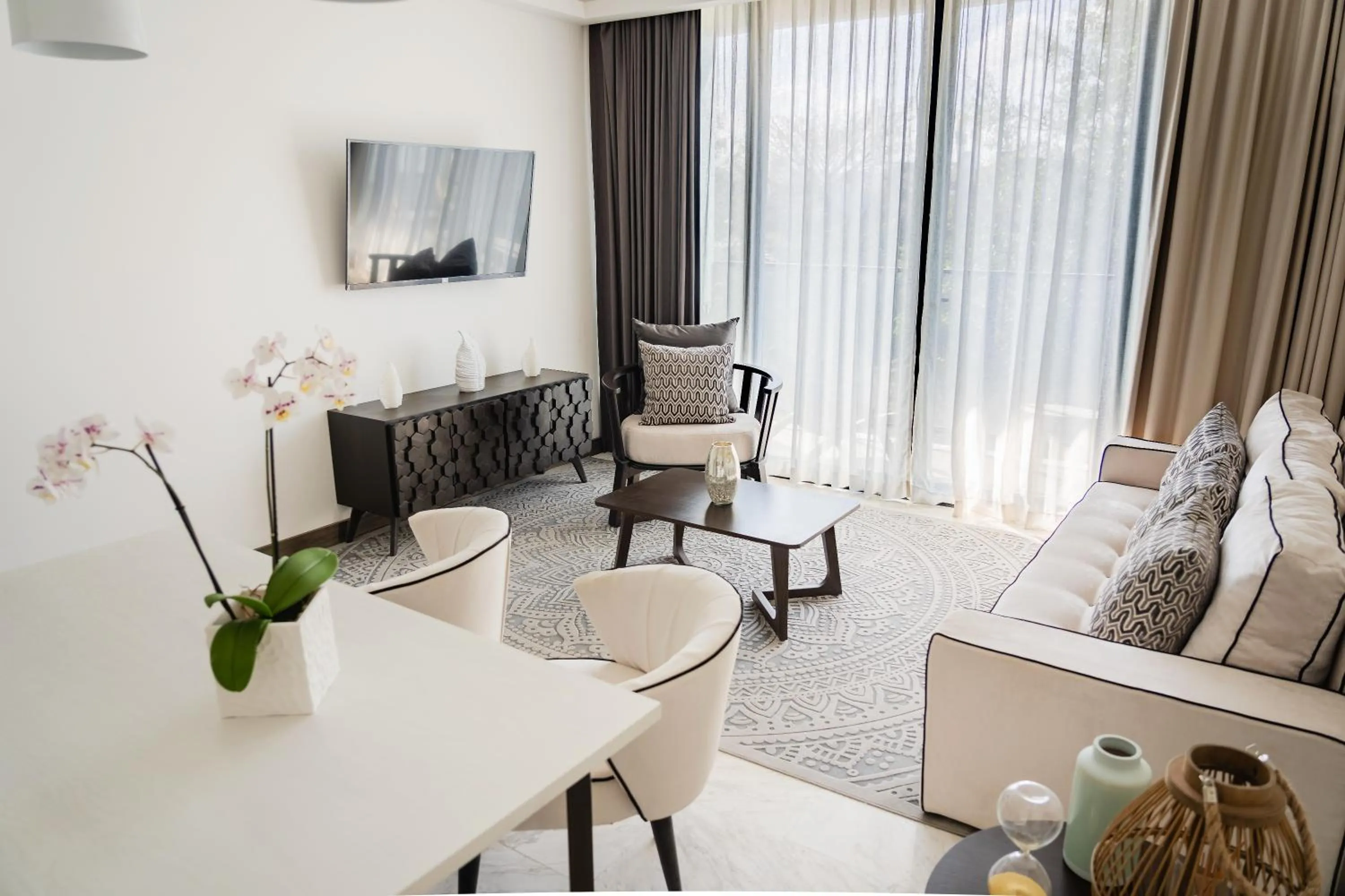 TV and multimedia in Serenity Hotel Boutique By Alsol