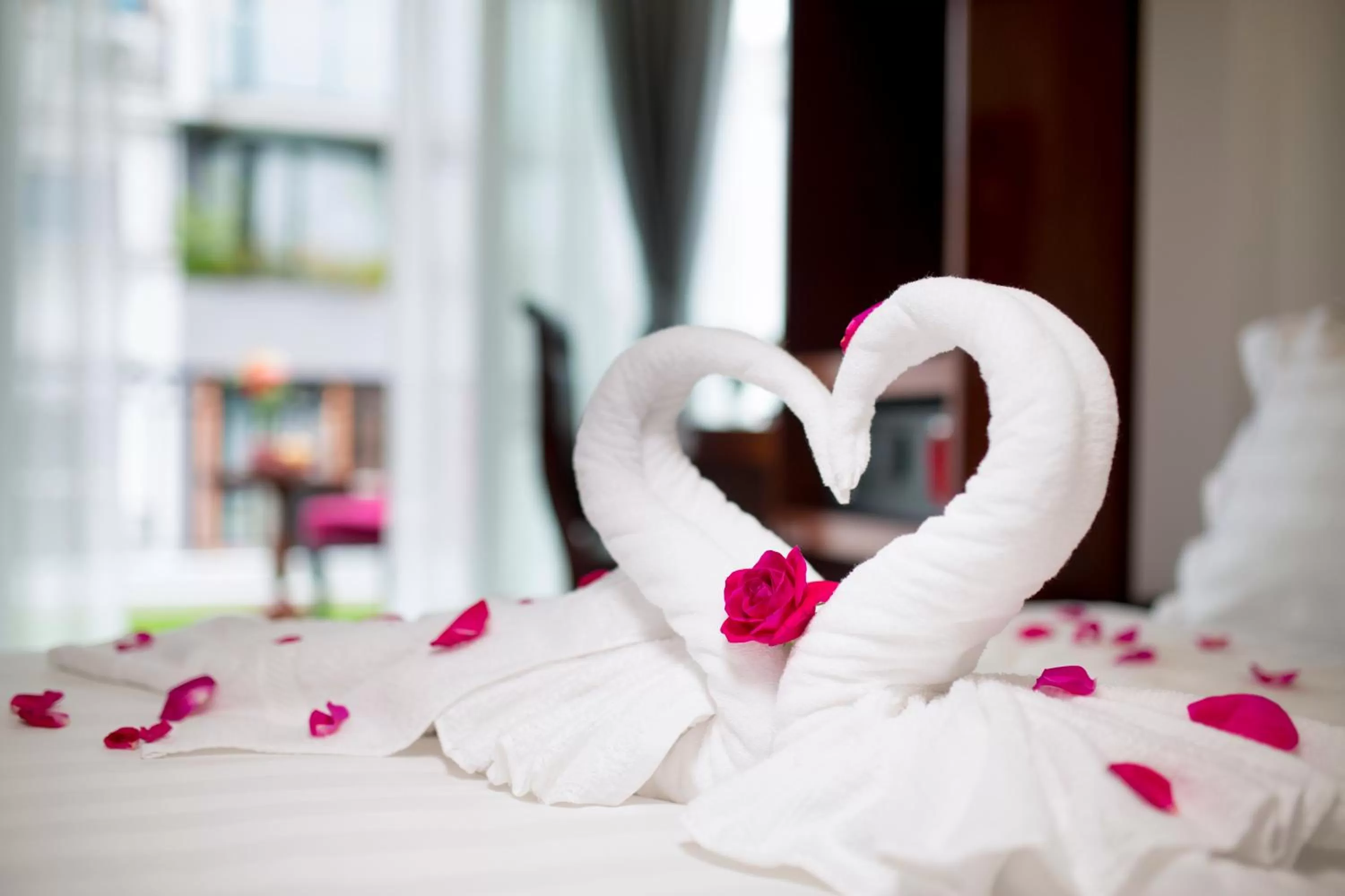 Balcony/Terrace, Bed in Antique Angel Hotel