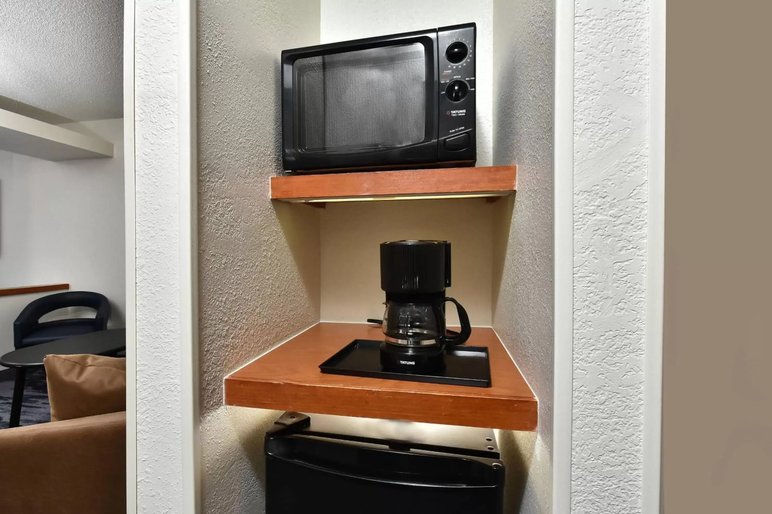 Photo of the whole room, Kitchen/Kitchenette in Fairfield Inn & Suites by Marriott Richmond Innsbrook