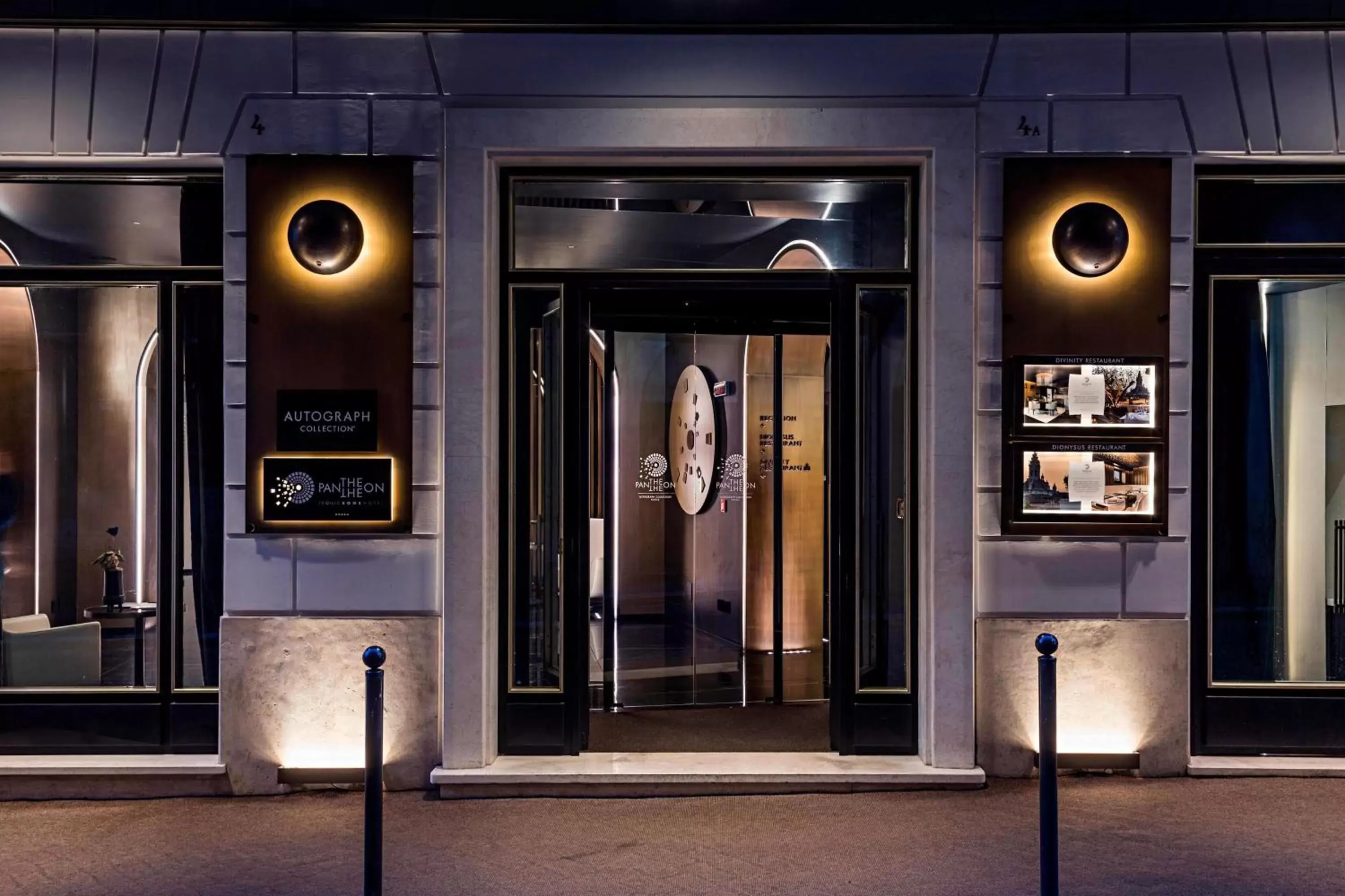 Property building in The Pantheon Iconic Rome Hotel, Autograph Collection