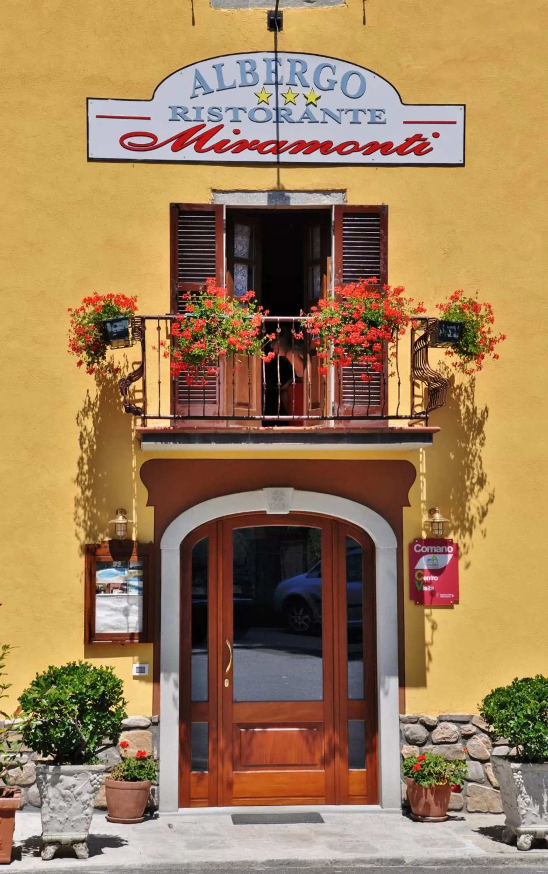 Balcony/Terrace, Property Building in Albergo Miramonti