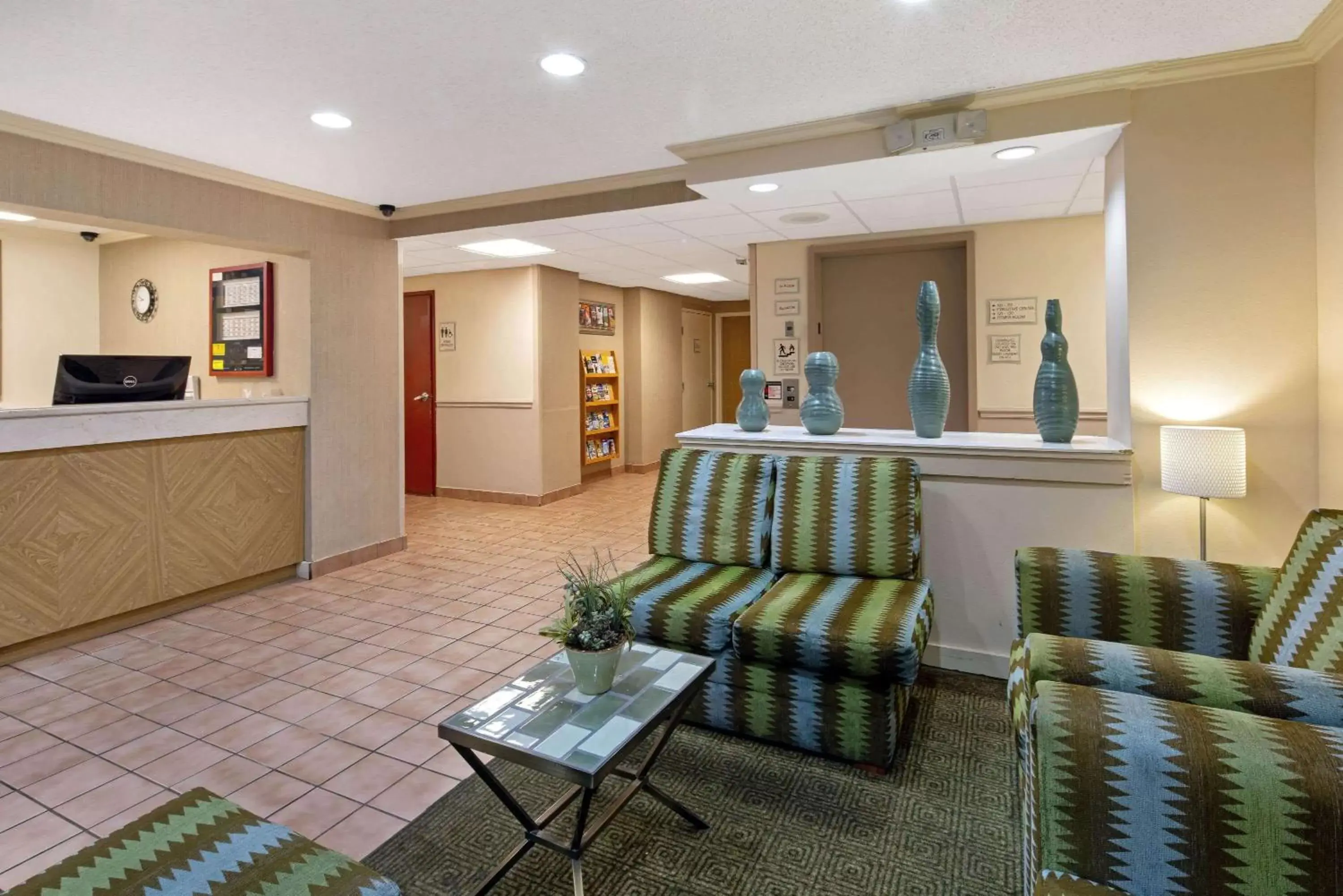 Lobby or reception, Lobby/Reception in La Quinta by Wyndham Sunrise Sawgrass Mills
