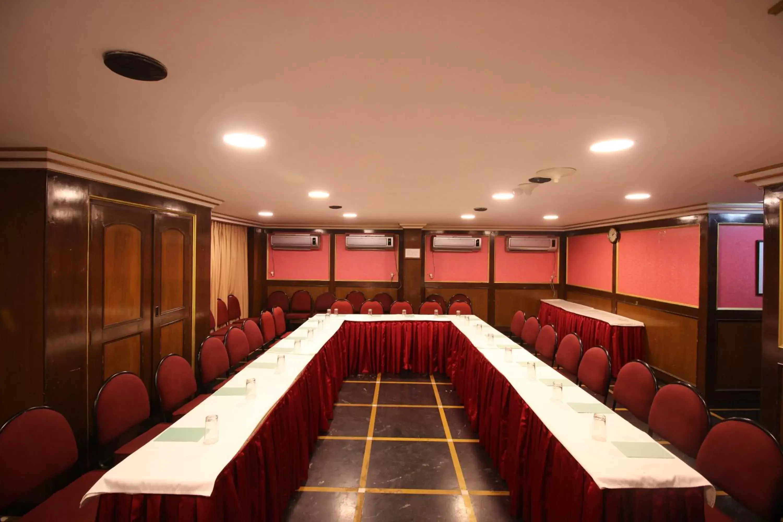 Meeting/conference room, Business Area/Conference Room in Hotel Park View, Mumbai